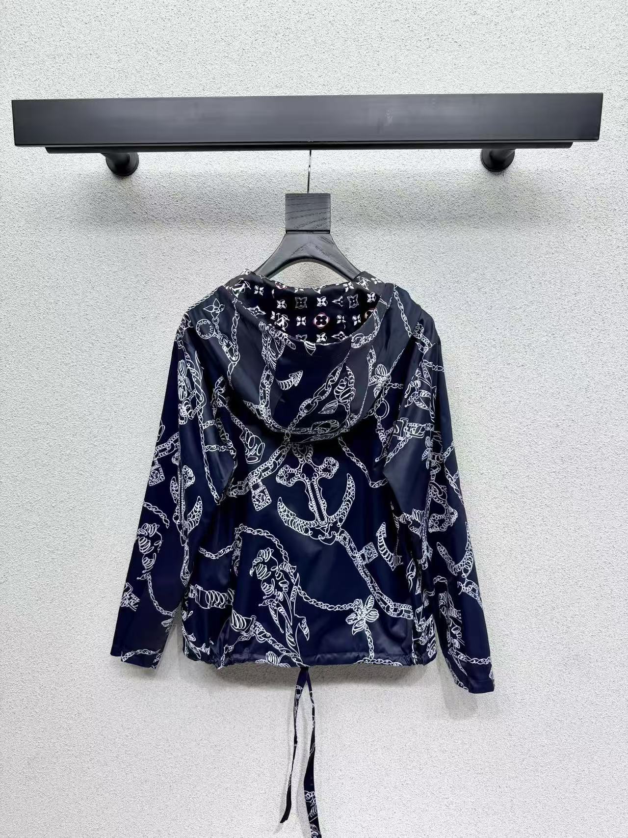 LV リバーシブル プリント フーデッドジャケット【50％割引+送料無料】