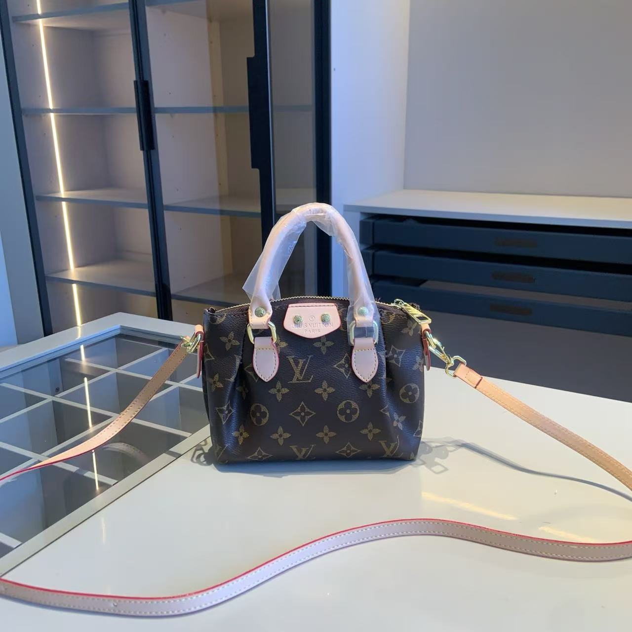 【LV  】コンビネーション3点セット【50％割引+送料無料】X996