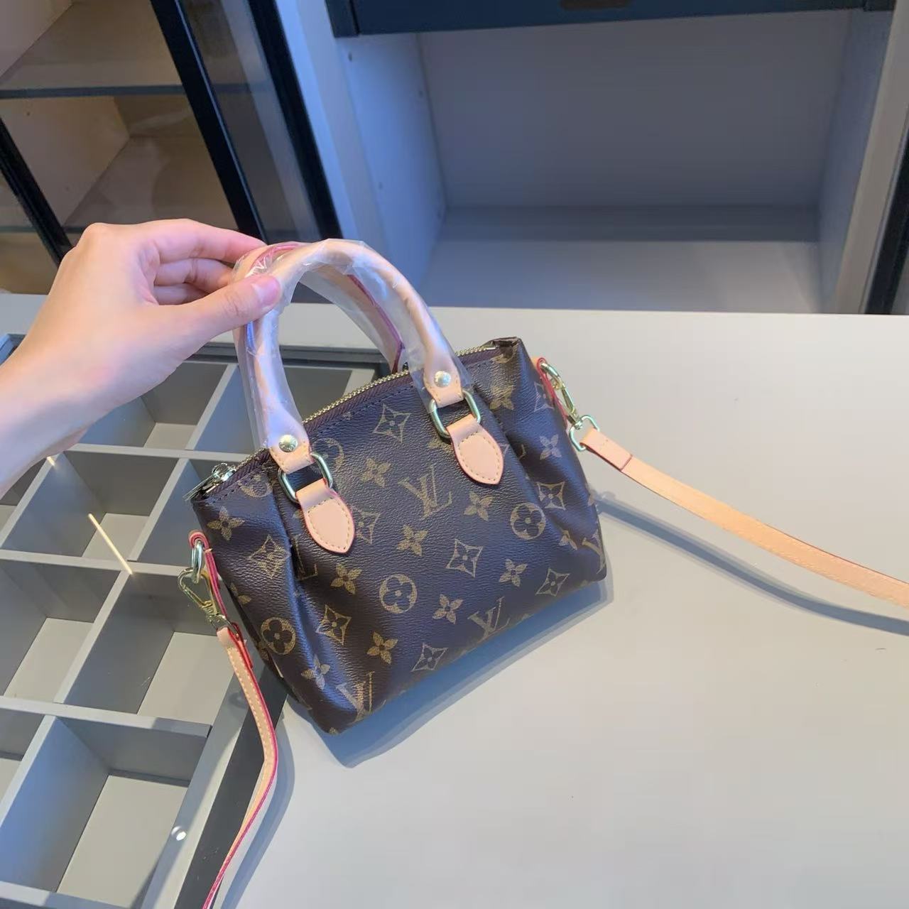 【LV  】コンビネーション3点セット【50％割引+送料無料】X996