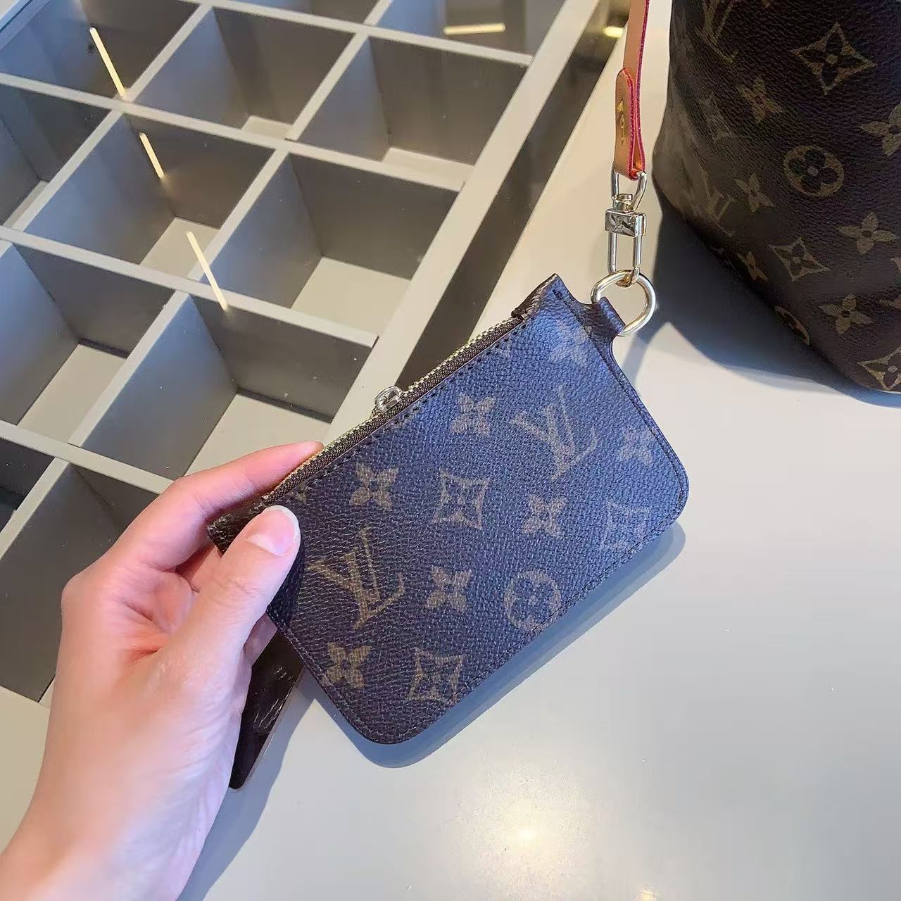 【LV  】コンビネーション3点セット【50％割引+送料無料】X680