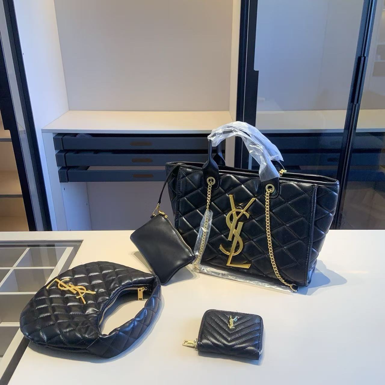 【YSL】コンビネーション3点セット【50％割引+送料無料】X886
