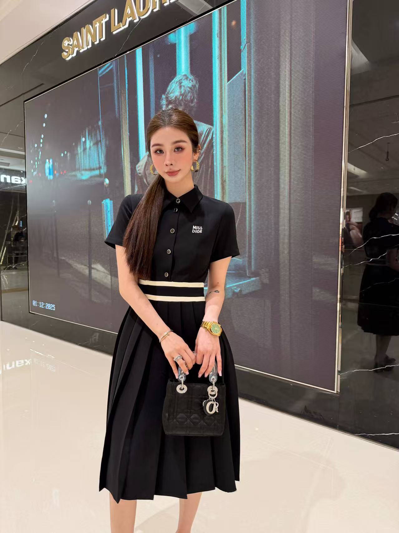 DIOR 上質なレター刺繍入り襟付きワンピース【50％割引+送料無料】