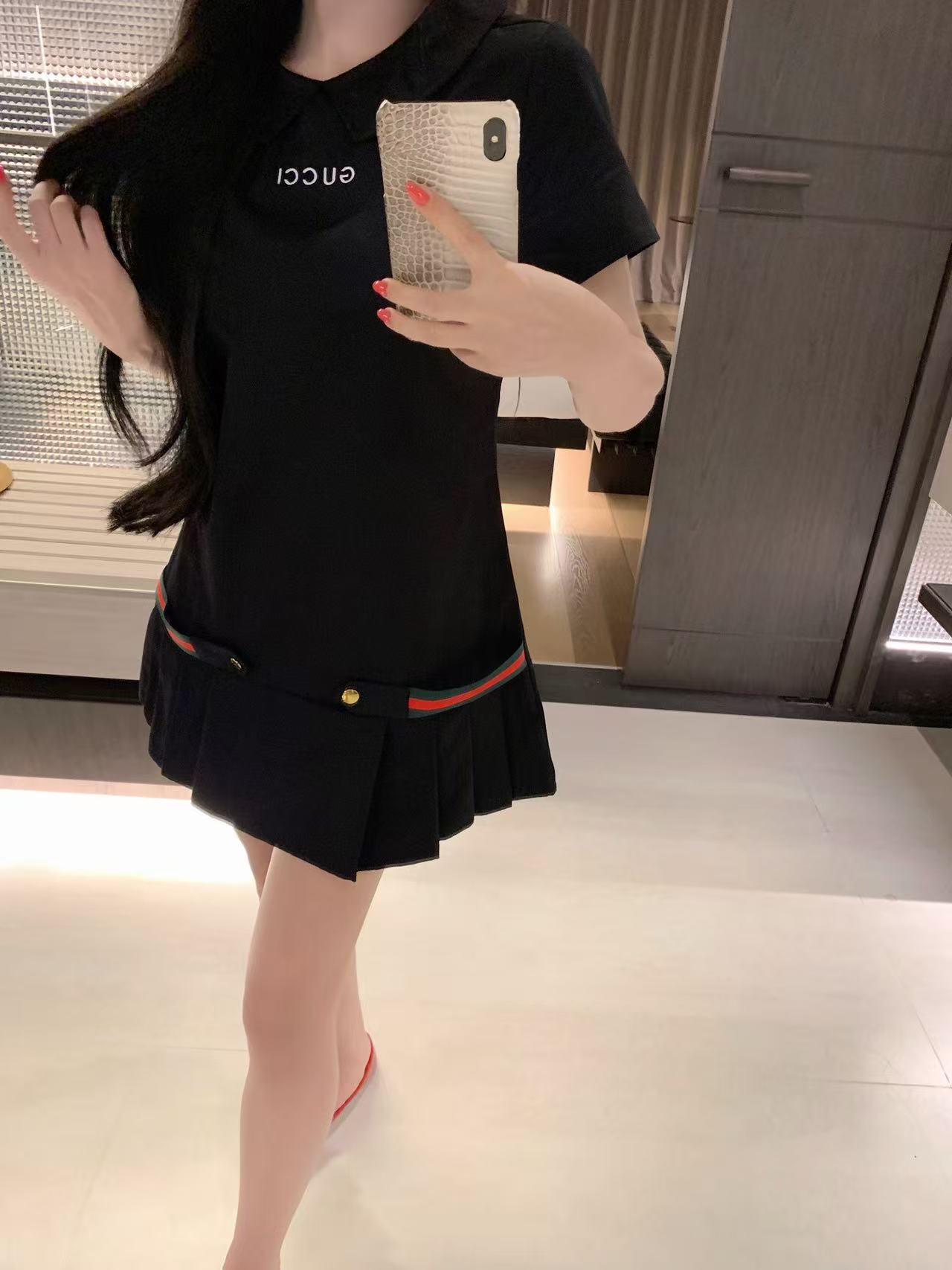 GUCCI シンプルな襟付きワンピース【50％割引+送料無料】