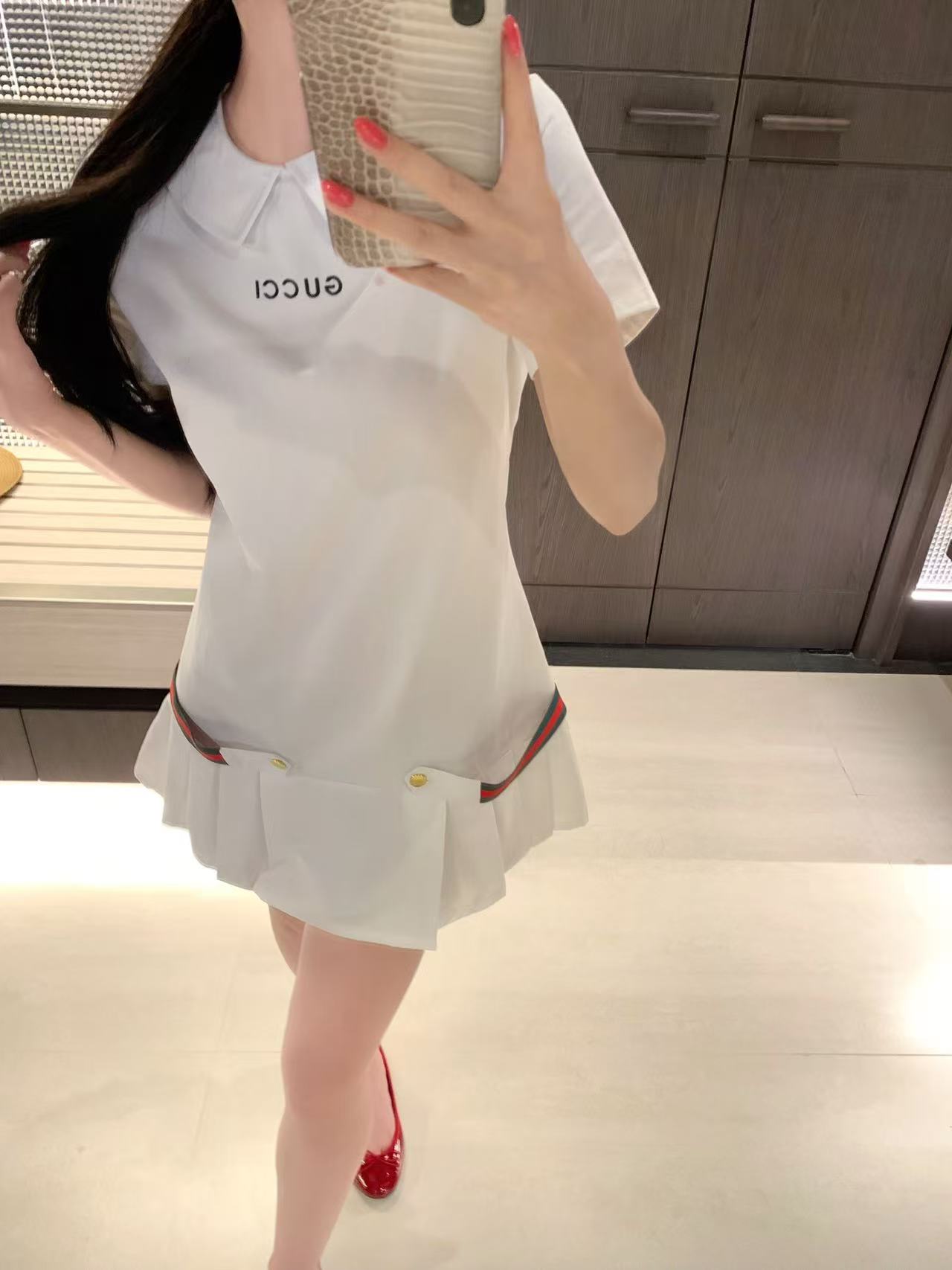 GUCCI シンプルな襟付きワンピース【50％割引+送料無料】