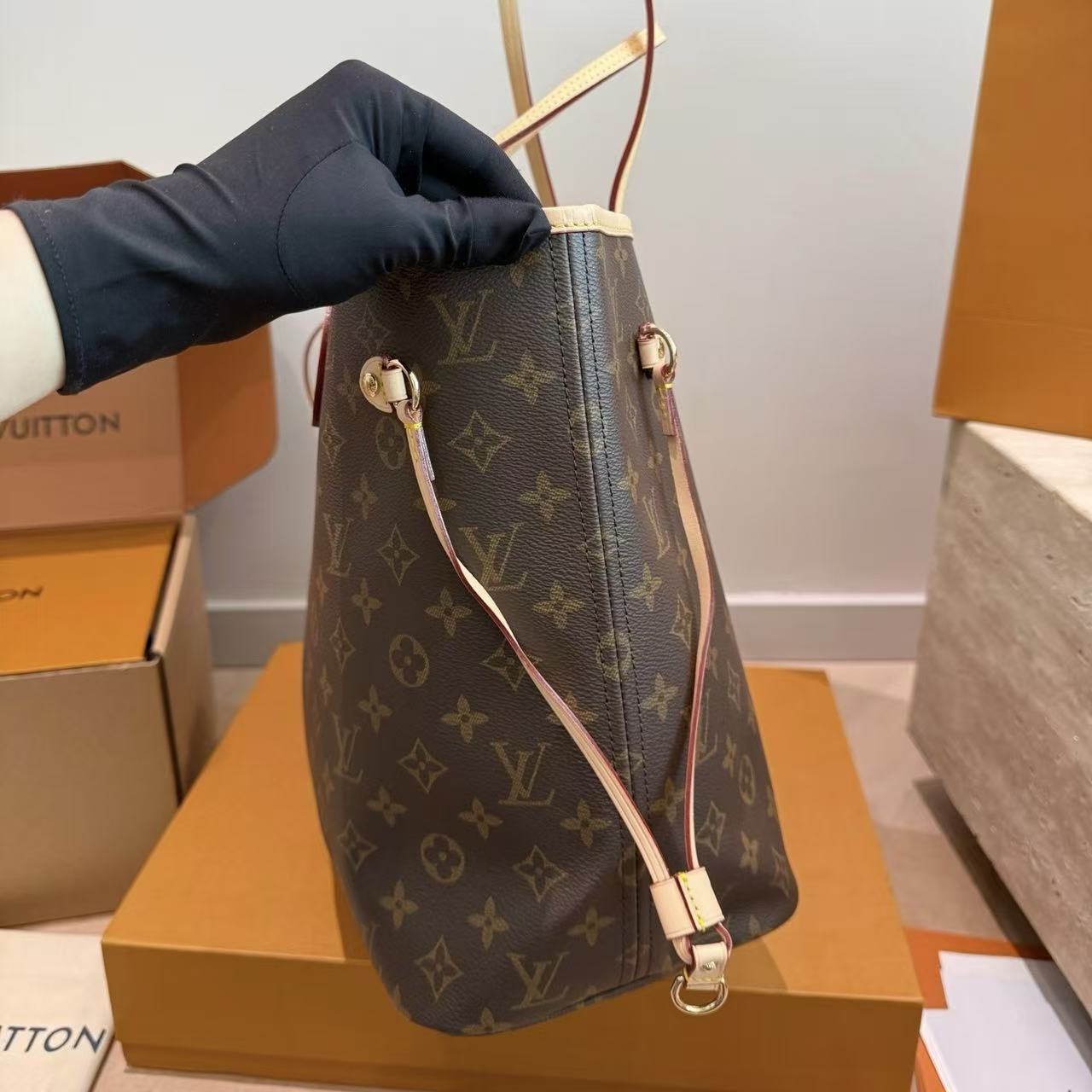 LV Neverfullショッピングバッグ【50％割引+送料無料】