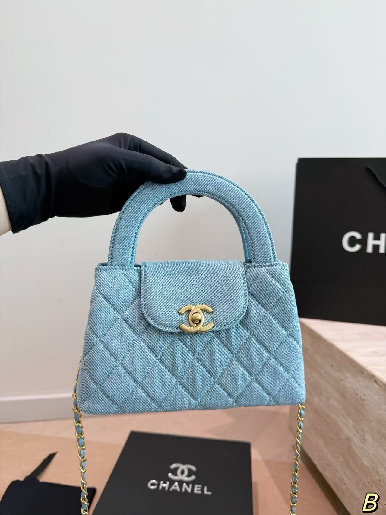 CHANE1 チェーンデニムハンドバッグ【50％割引+送料無料】