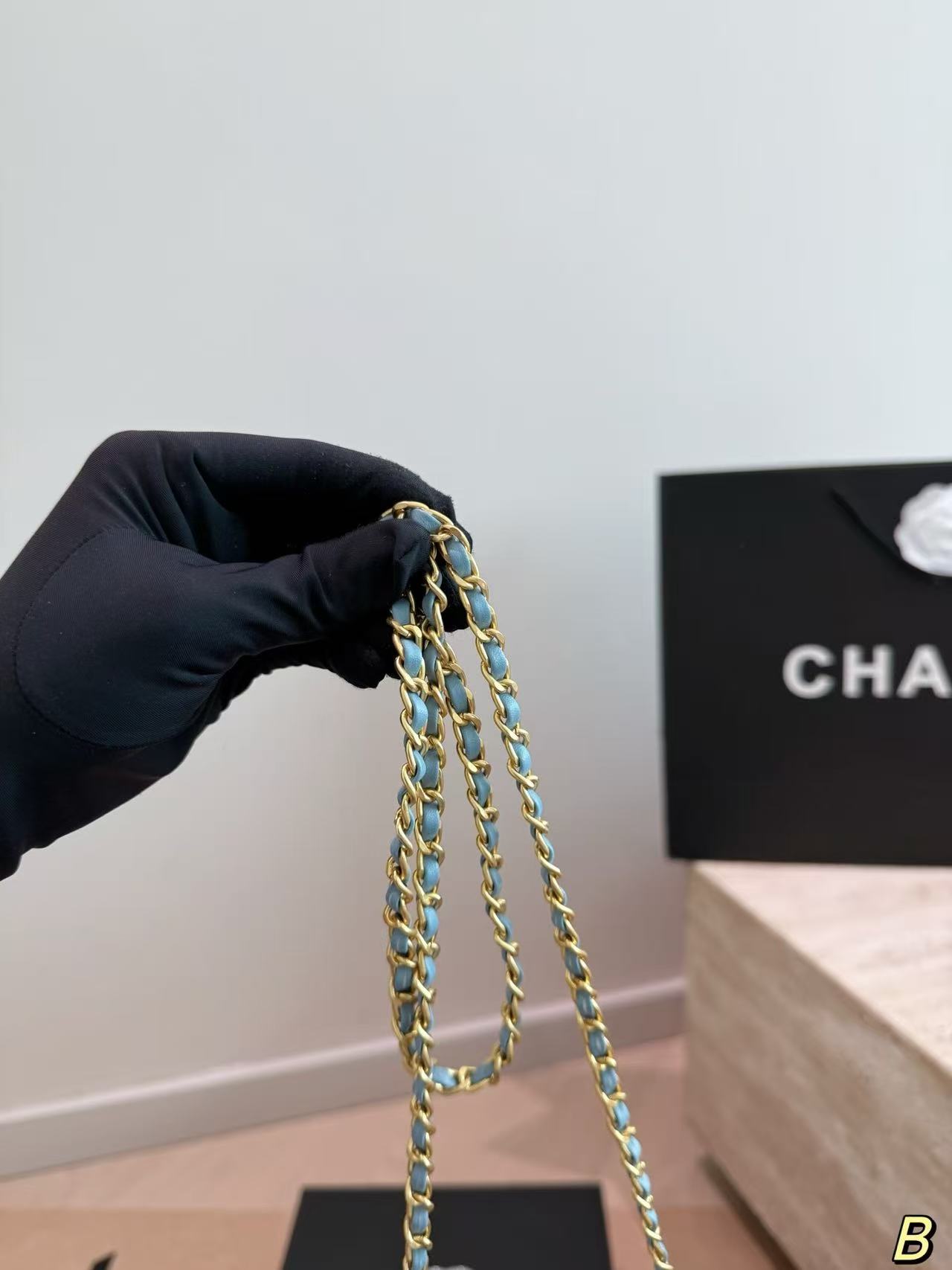 CHANE1 チェーンデニムハンドバッグ【50％割引+送料無料】