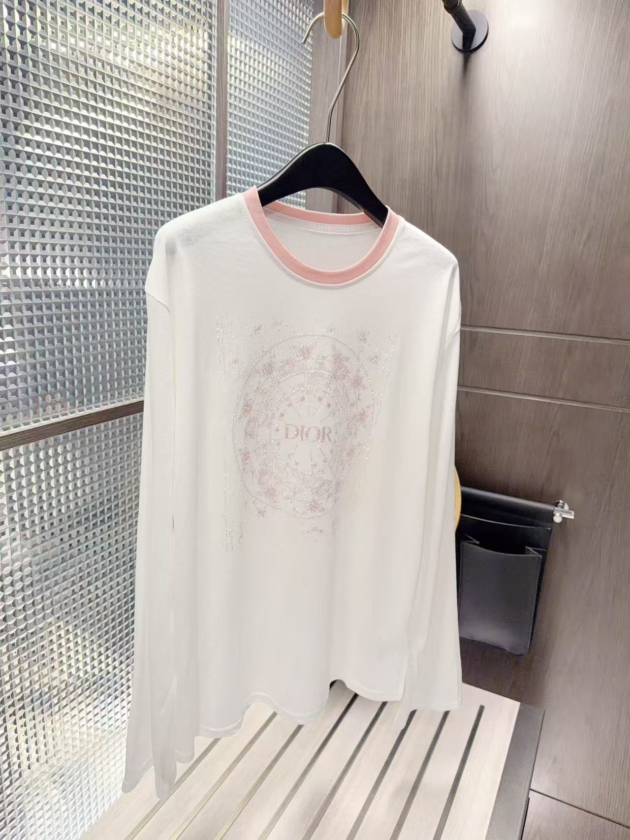 DIOR ロゴプリント 長袖Tシャツ【50％割引+送料無料】
