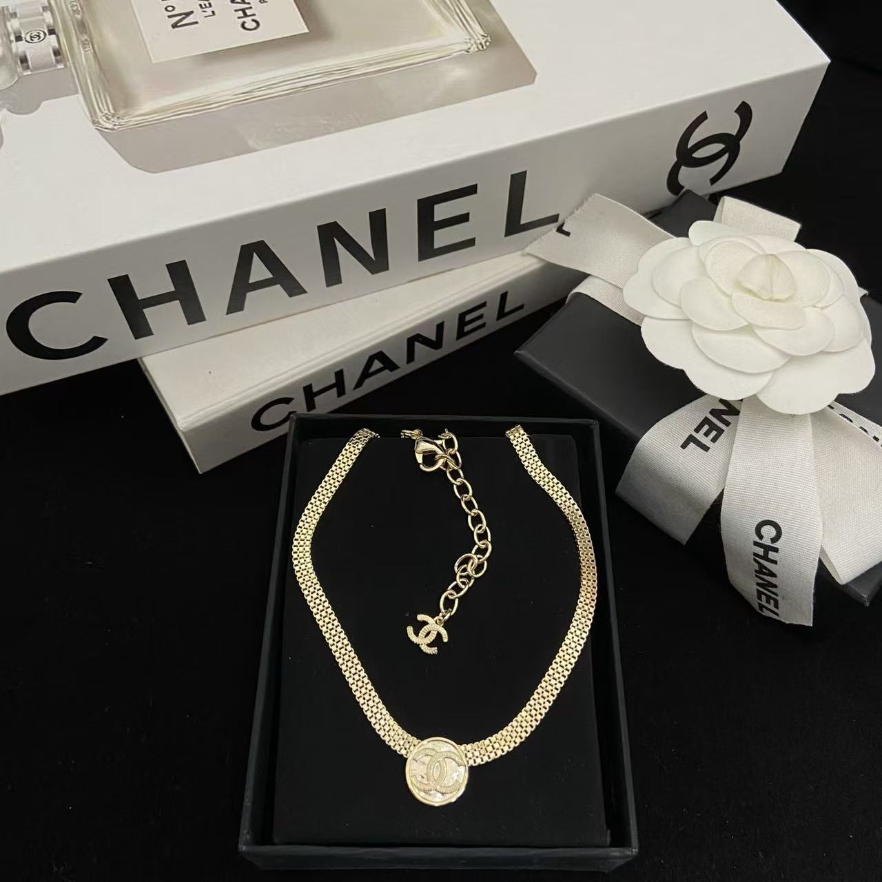 CHANE1 ダブルCラウンドダイヤモンドネックレス【50％割引+送料無料】