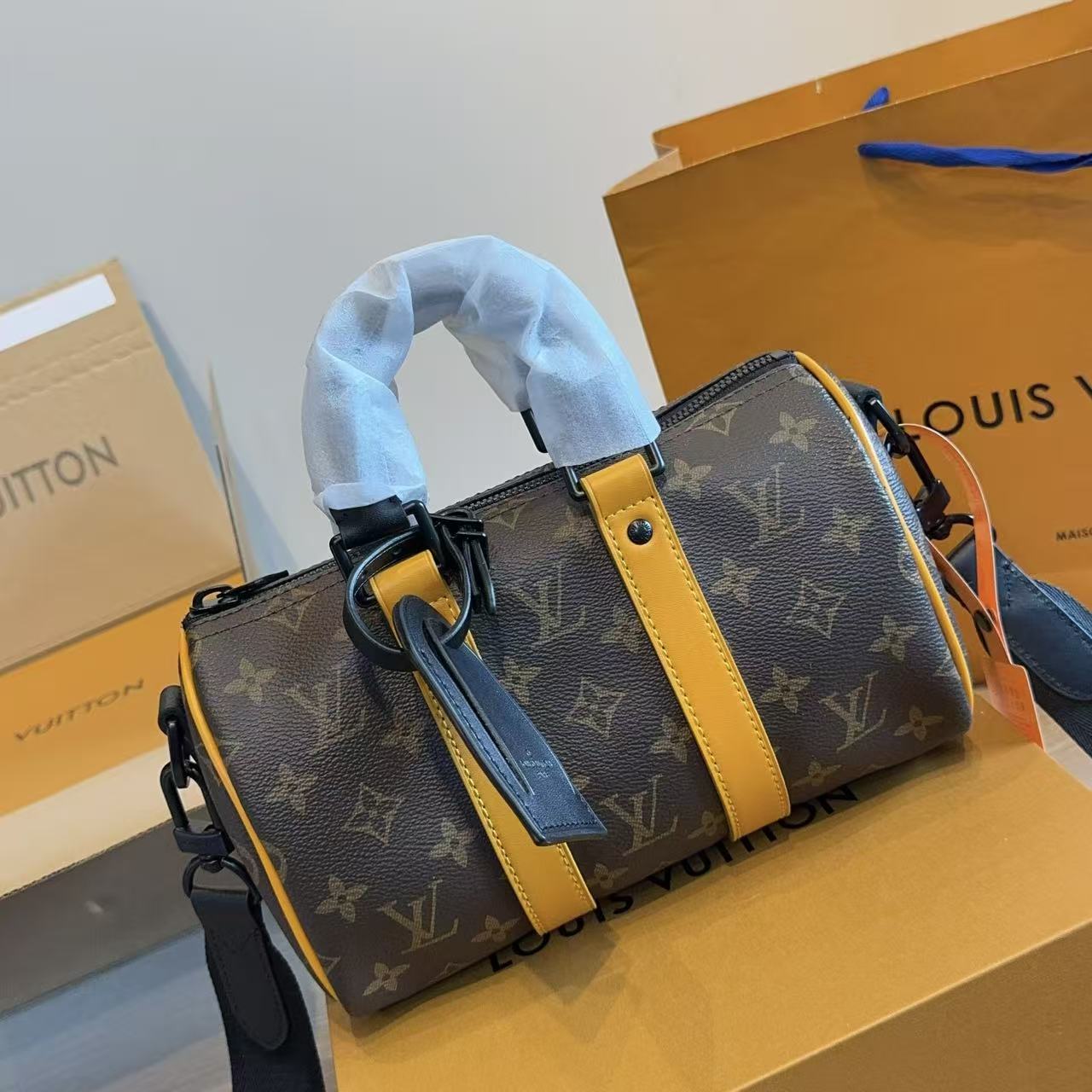 LV X Nigo Keepallハンドバッグ【50％割引+送料無料】