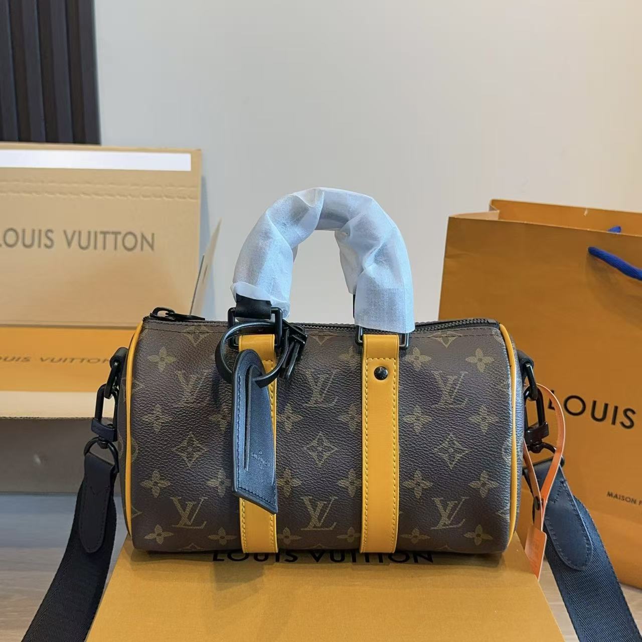 LV X Nigo Keepallハンドバッグ【50％割引+送料無料】