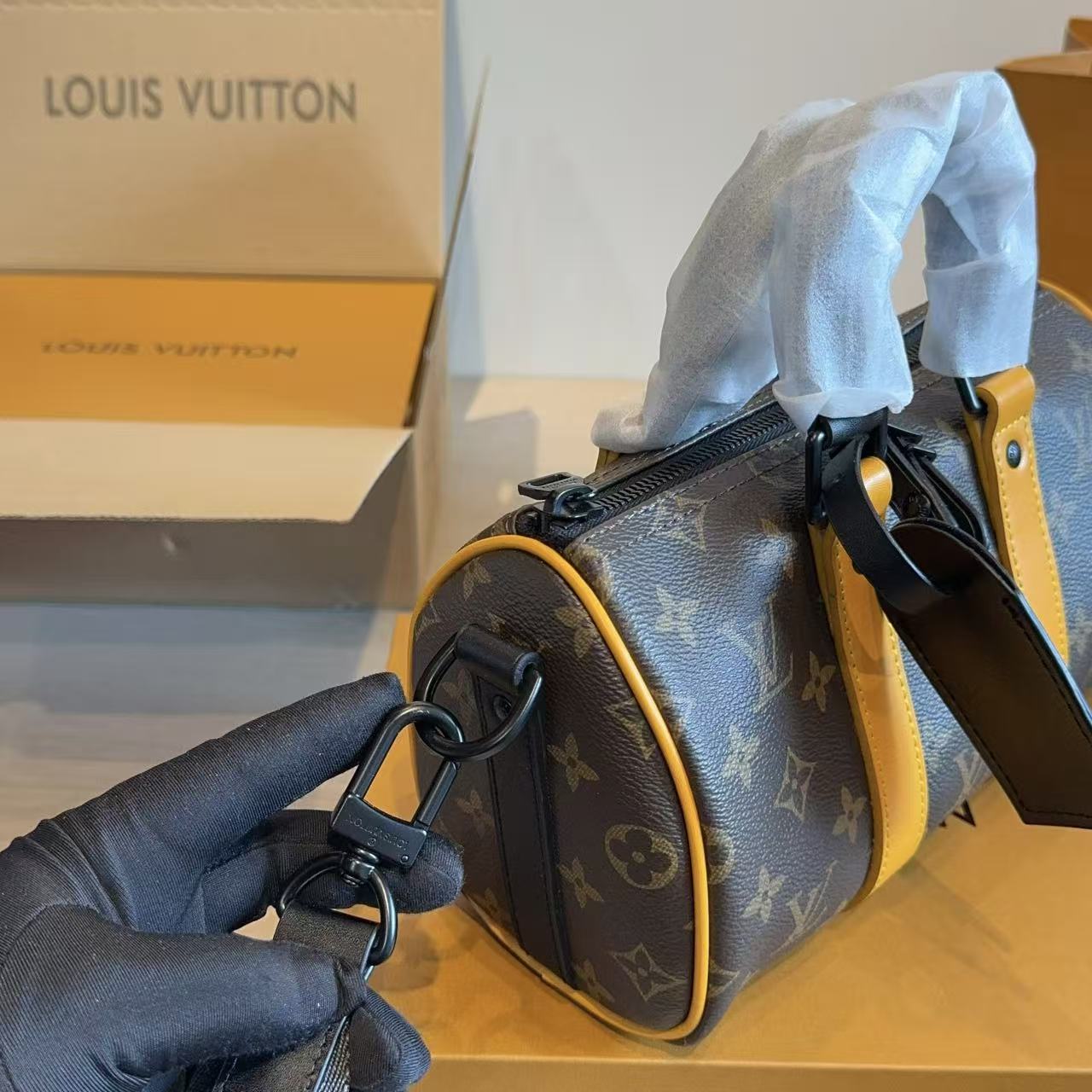 LV X Nigo Keepallハンドバッグ【50％割引+送料無料】