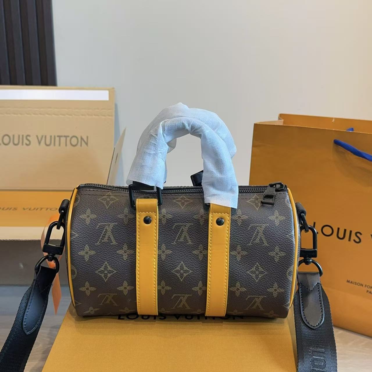LV X Nigo Keepallハンドバッグ【50％割引+送料無料】