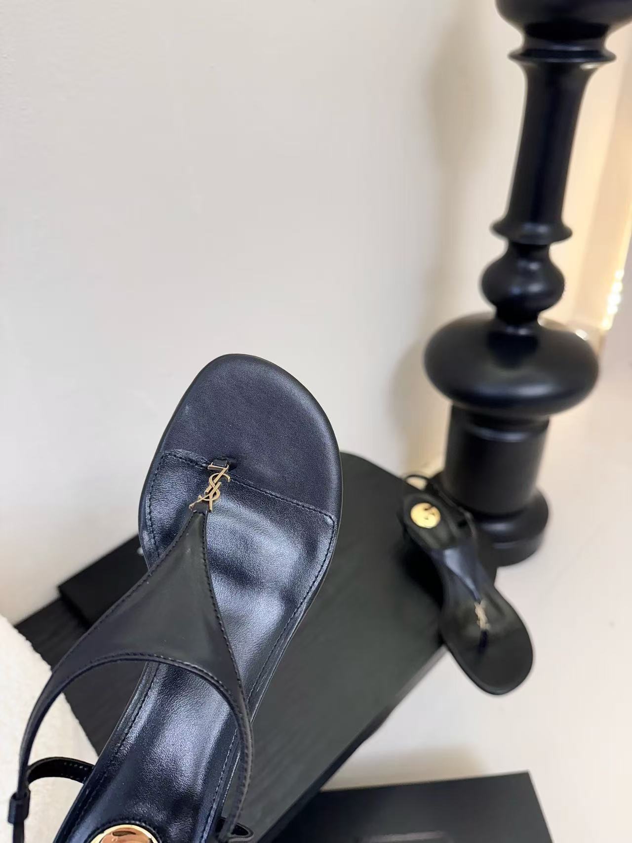 YSL 高品質シンプルローヒールシューズ【50％割引+送料無料】