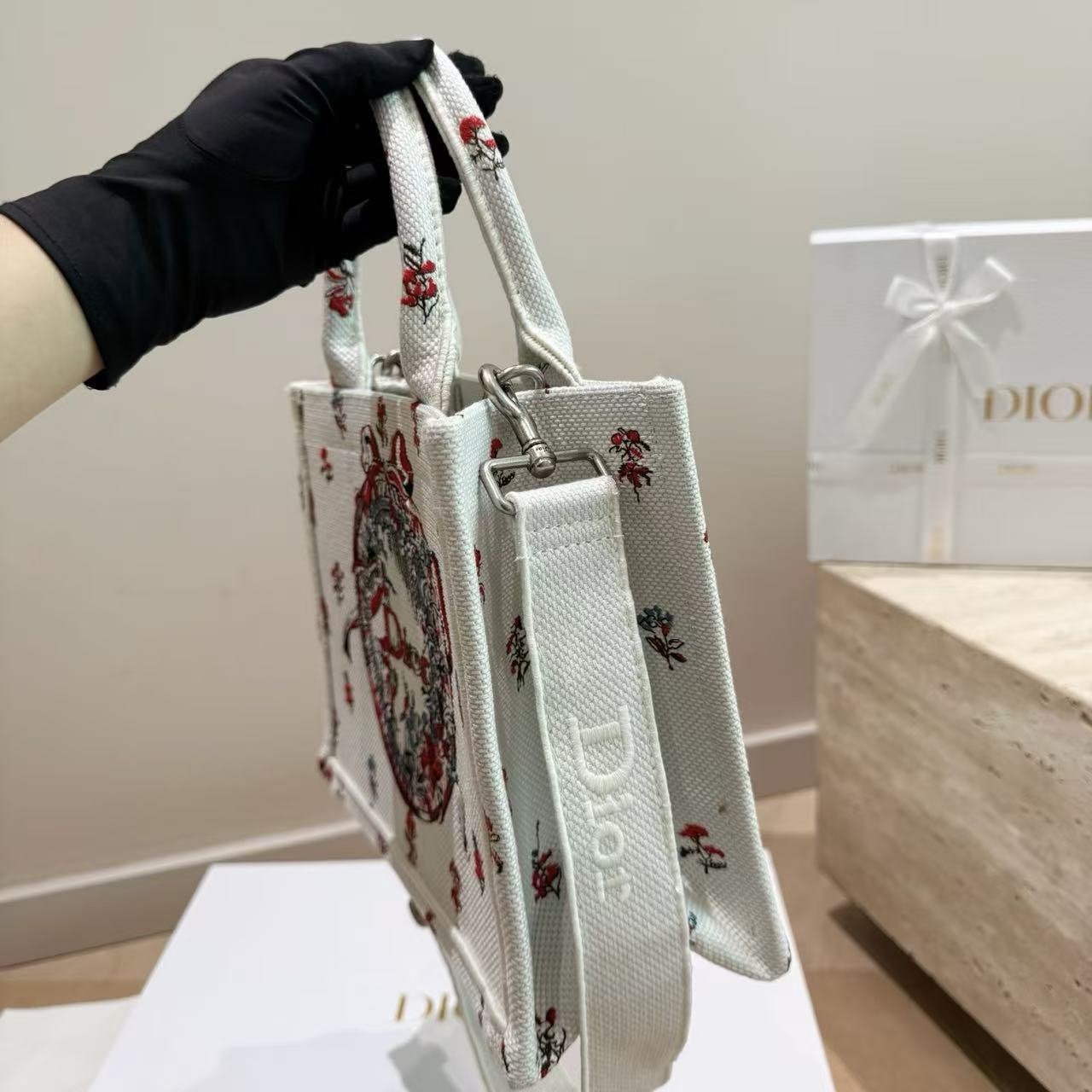 DI0R toteショッピングバッグ【50%割引+送料無料】