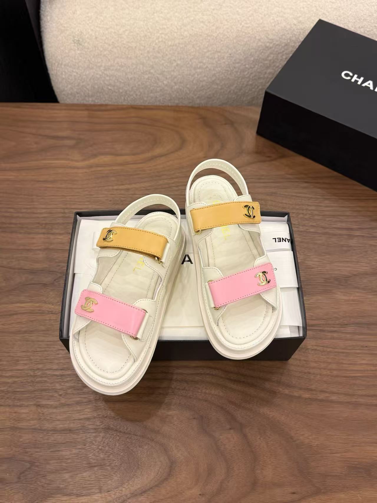 CHANE1 高品質ダブルCサンダル【50%割引+送料無料】