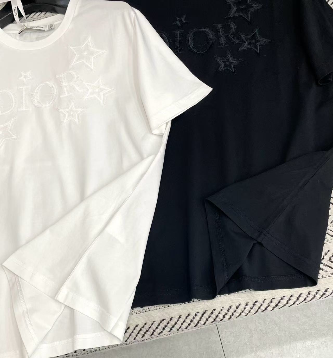 DI0R五芒星刺繍入りTシャツ【50％割引+送料無料】