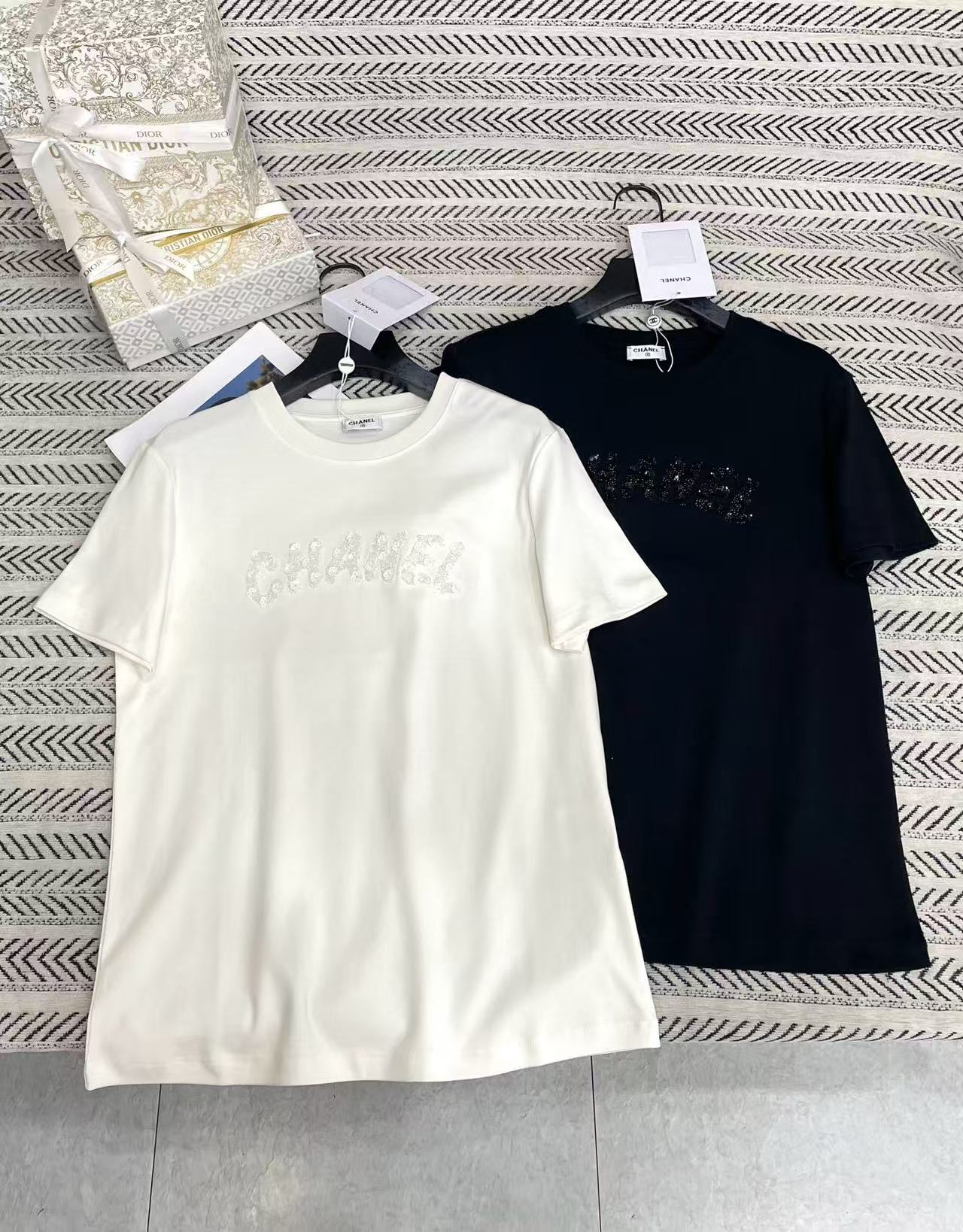 CHANE1 スパンコール文字Tシャツ【50％割引+送料無料】