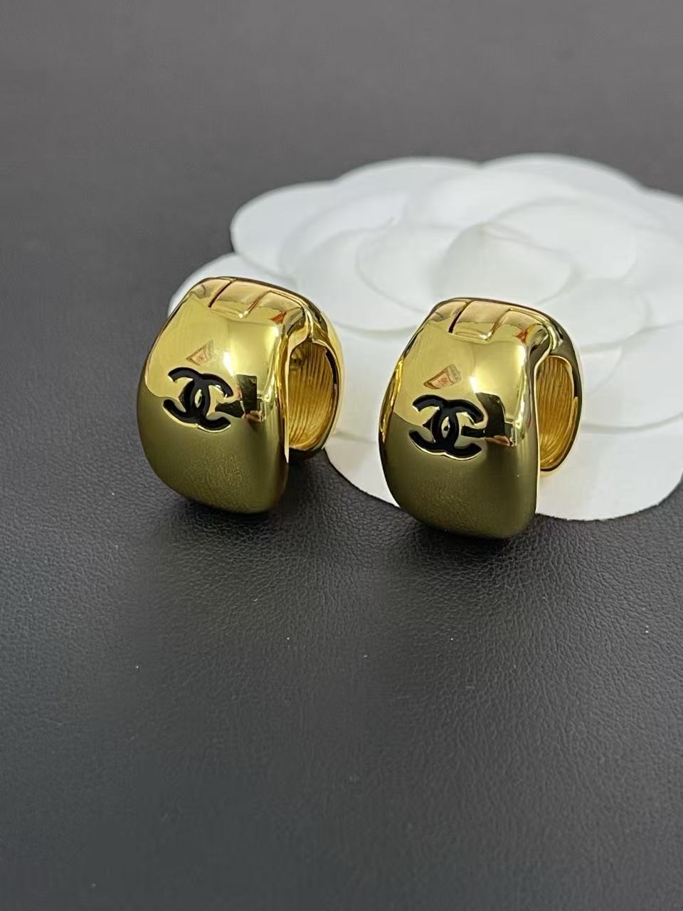 CHANE1 ダブルCフーピアス【50％割引+送料無料】