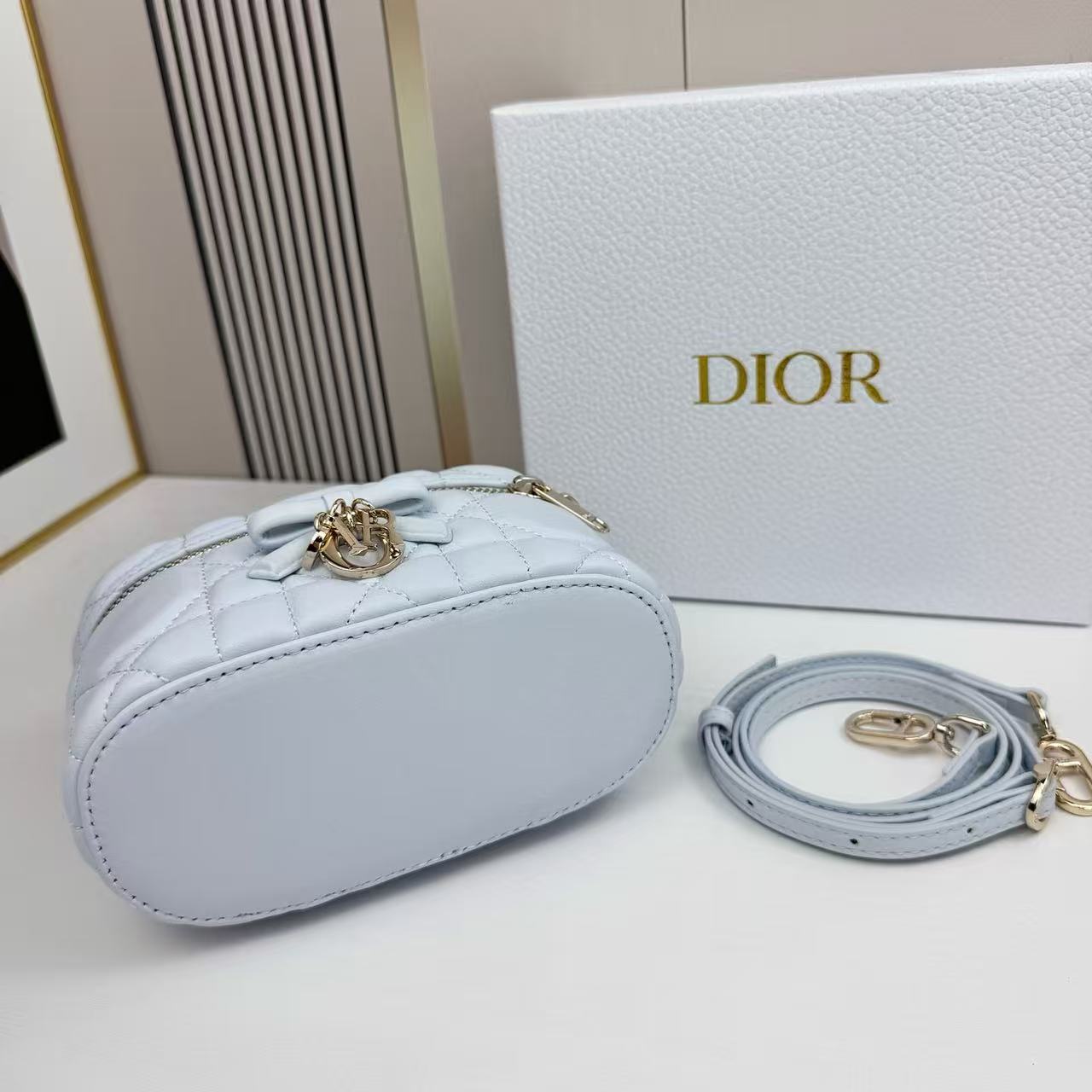 DI0Rクラシックなキルティングの化粧ポーチ【50%割引+送料無料】