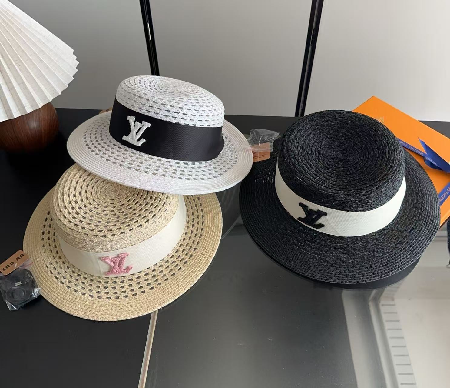 LV カットアウトロゴ ストローハット【50％割引+送料無料】