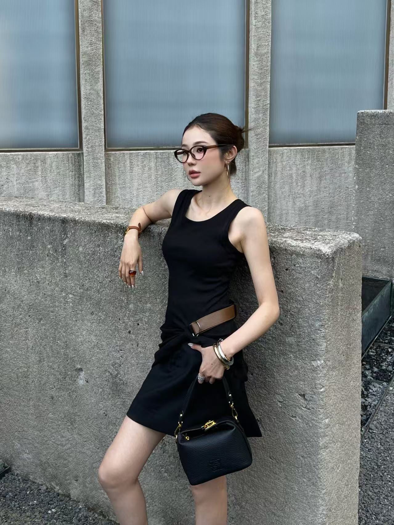 L0WEW シンプルベストロングTシャツ【50％割引+送料無料】