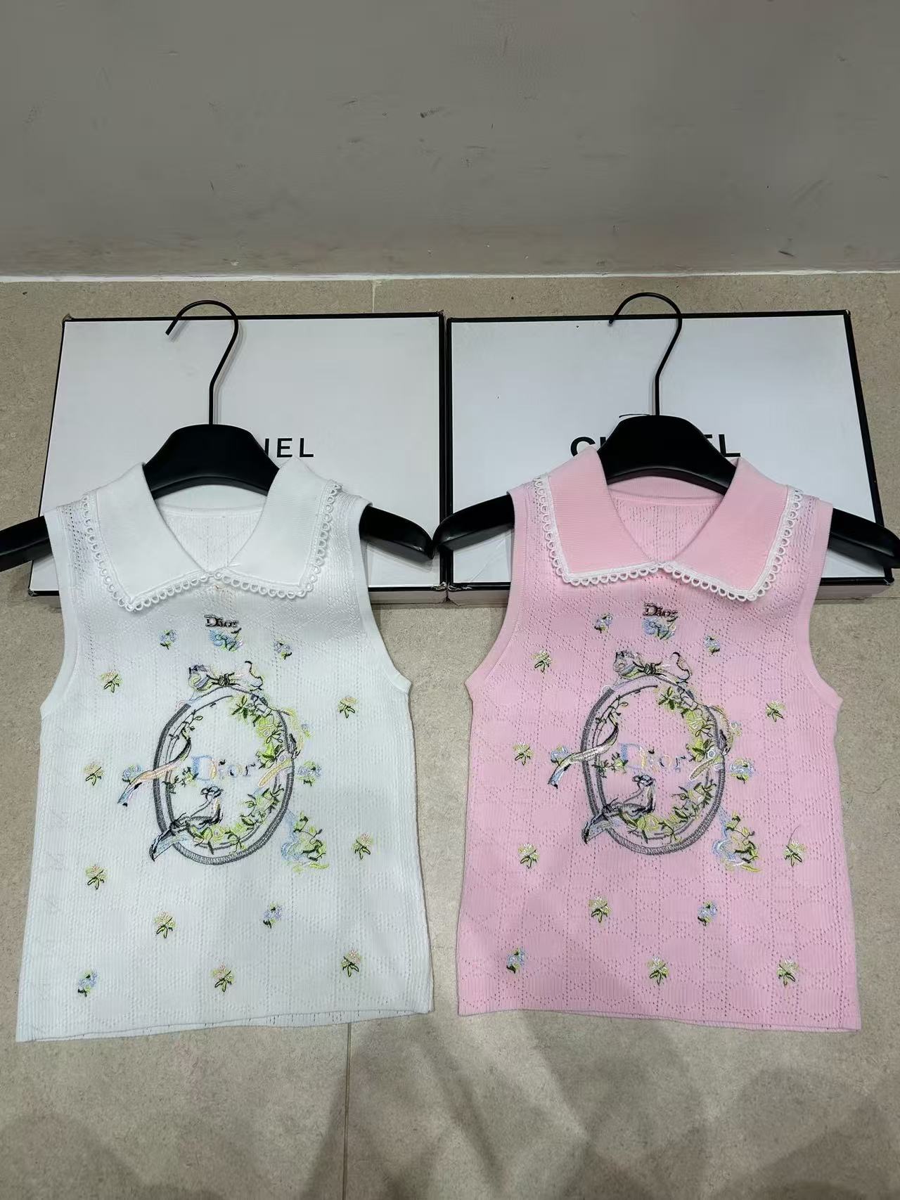 DI0R刺繍入りレターウールベスト【50％割引+送料無料】