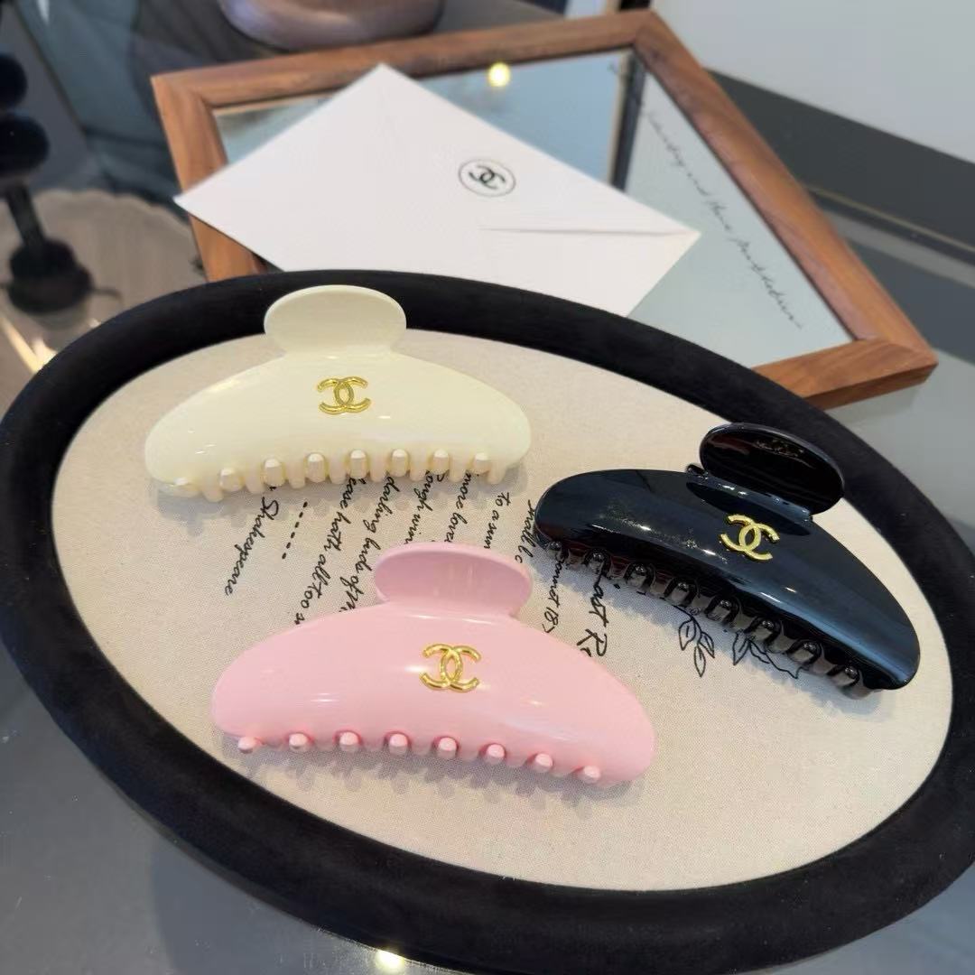 CHANE1 シンプルなダブルCヘアクリップ【50％割引+送料無料】
