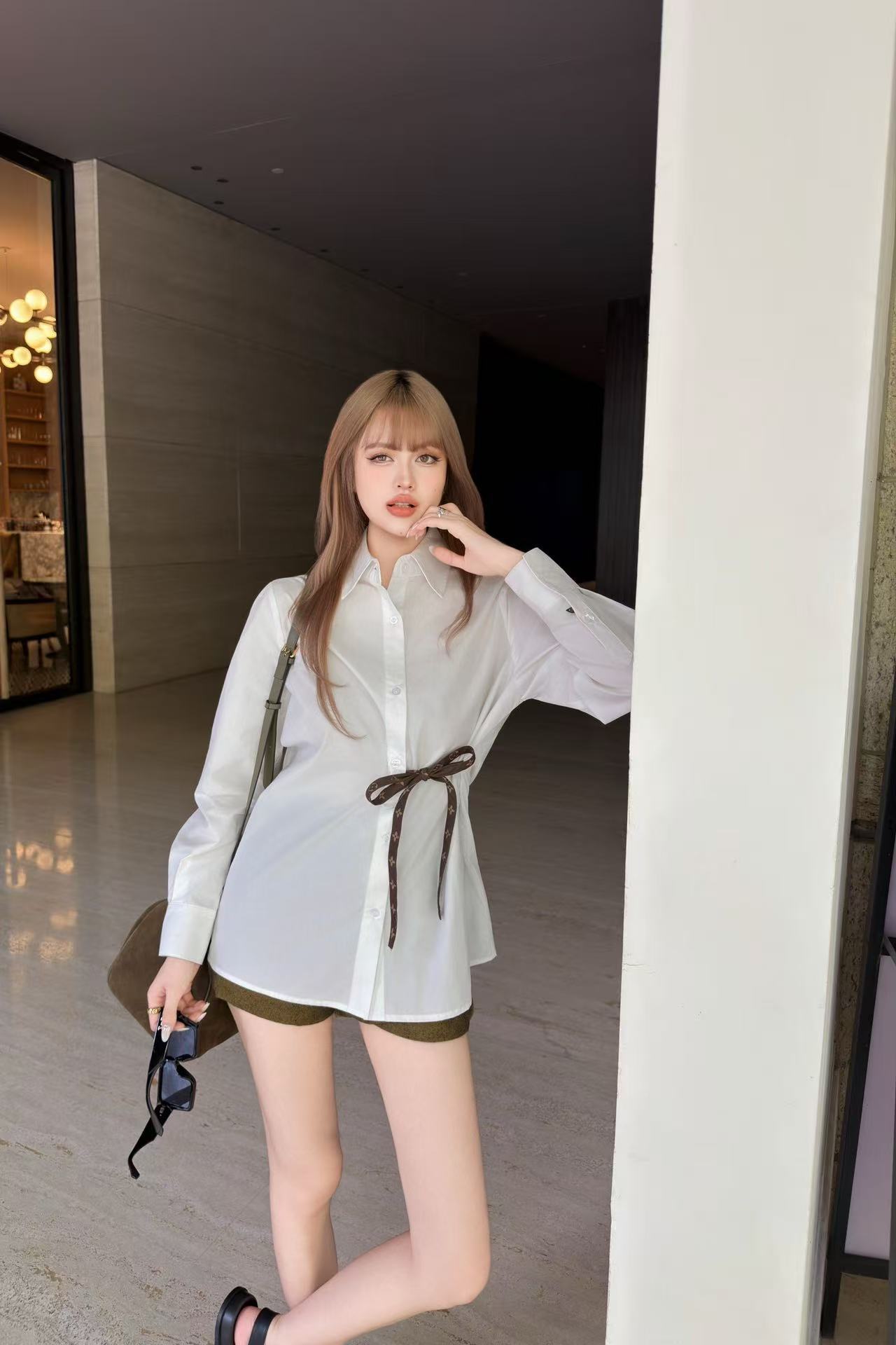 LV ミニマリスト レースアップシャツ【50％割引+送料無料】