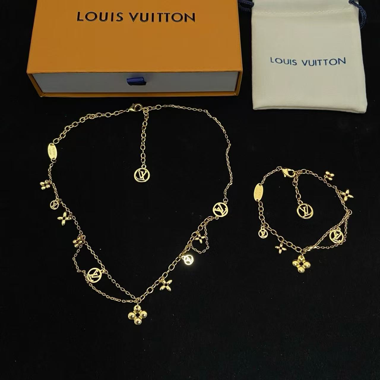 LV クローバー ブレスレット＆ネックレス 2点セット【50％割引+送料無料】