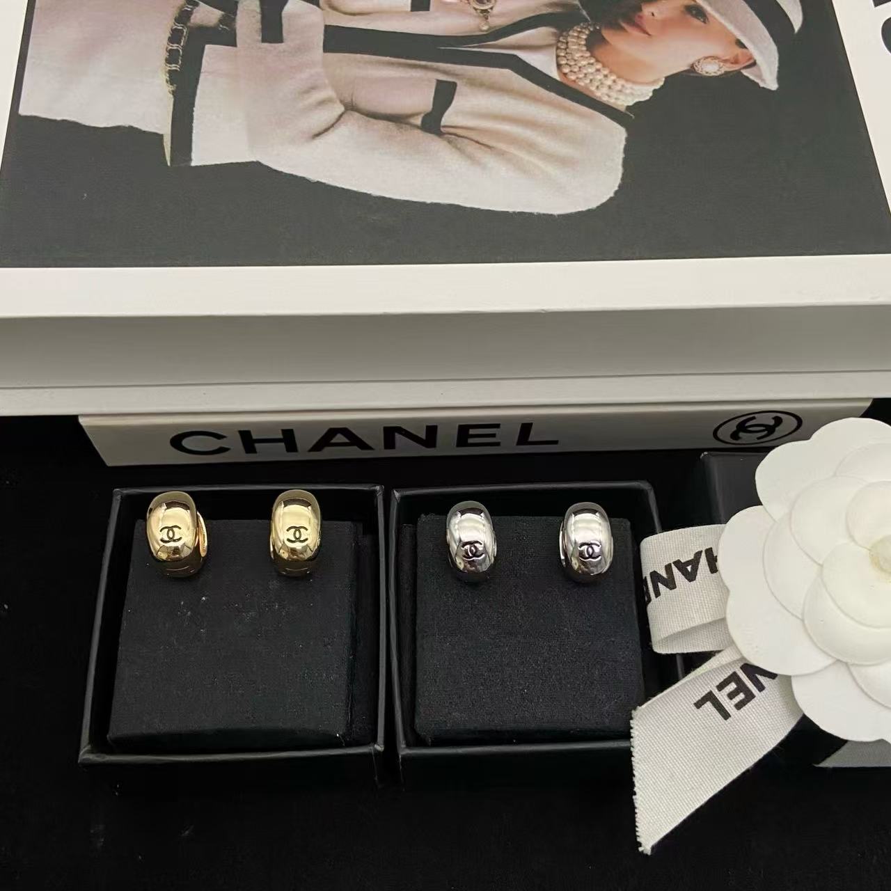 CHANE1 シンプルダブルCフープピアス【50％割引+送料無料】