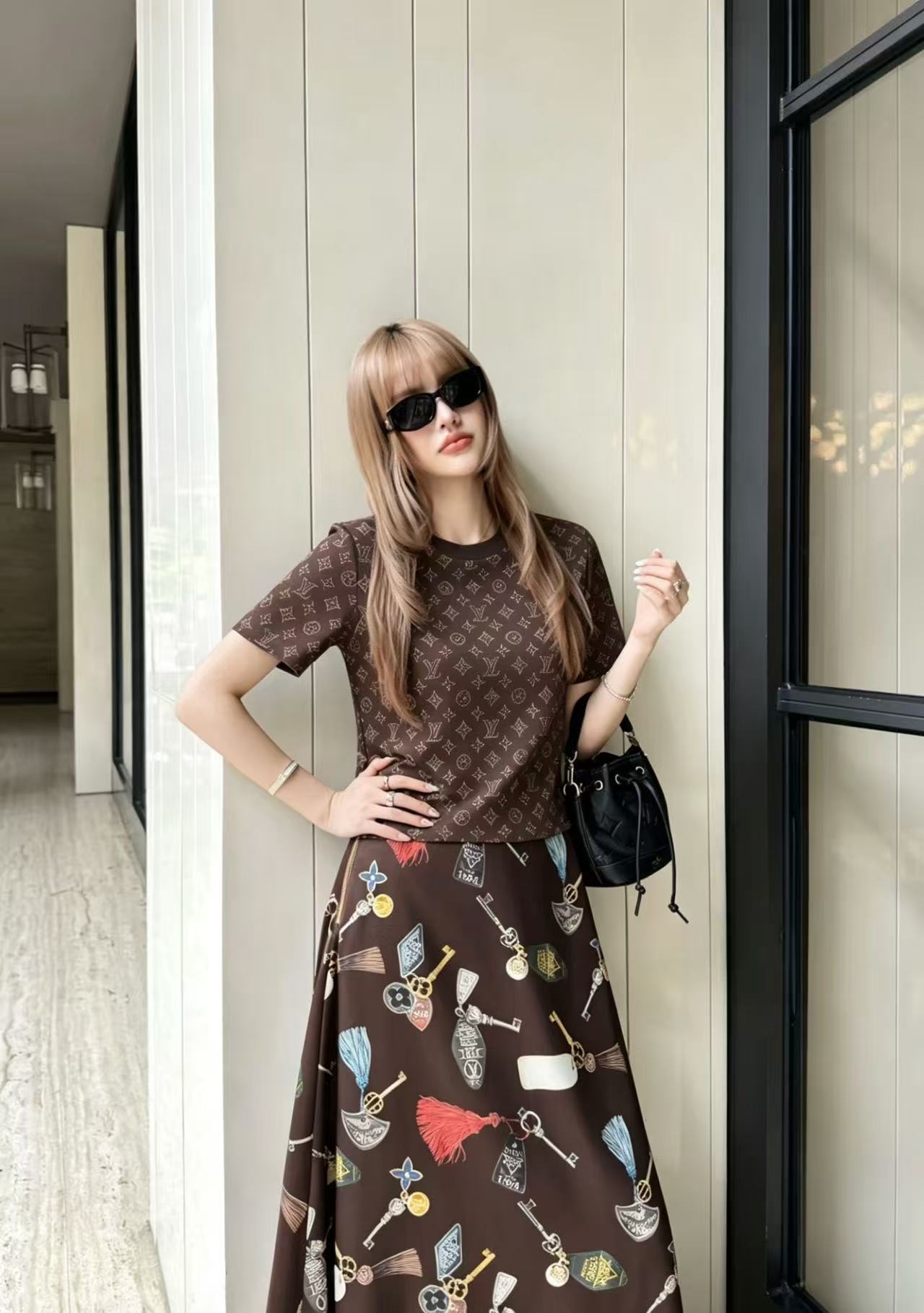 LVプリントTシャツ【50％割引+送料無料】