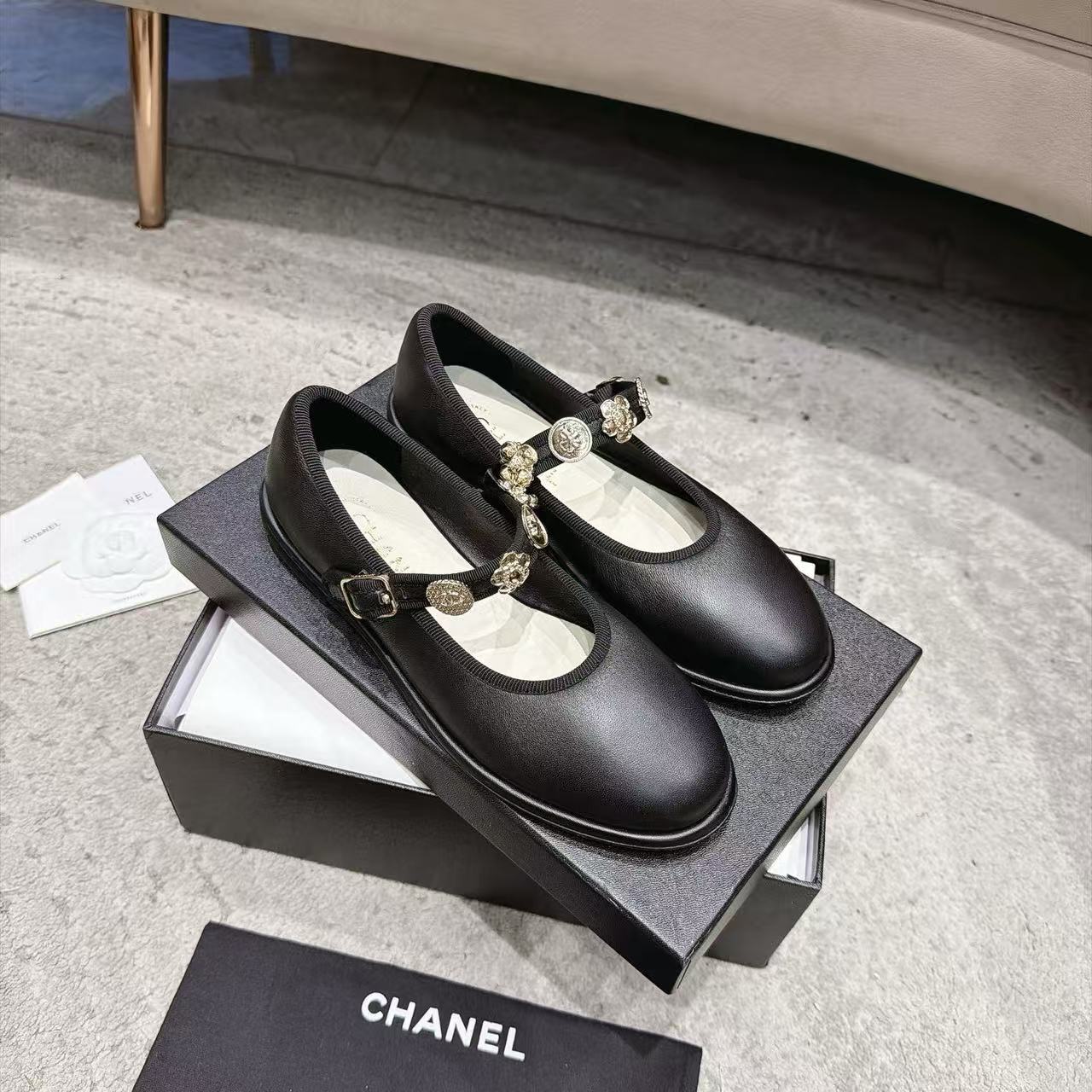 CHANE1 高品質メリージェーンシープスキンフラットシューズ【50％割引+送料無料】