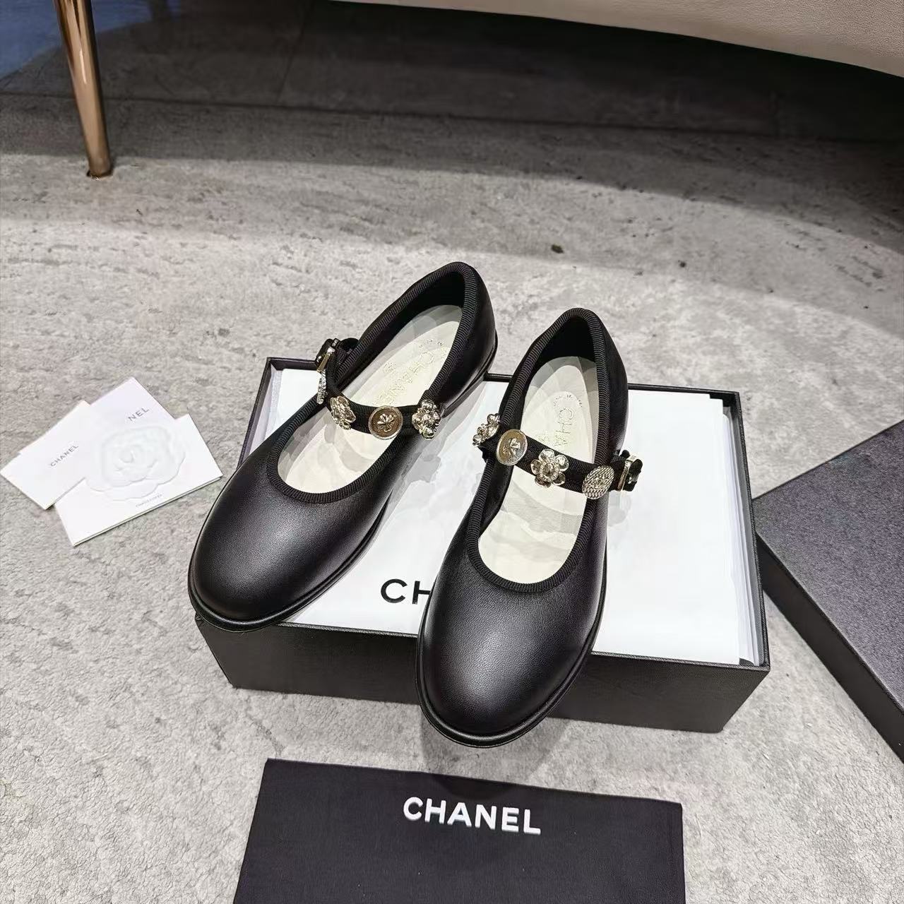 CHANE1 高品質メリージェーンシープスキンフラットシューズ【50％割引+送料無料】