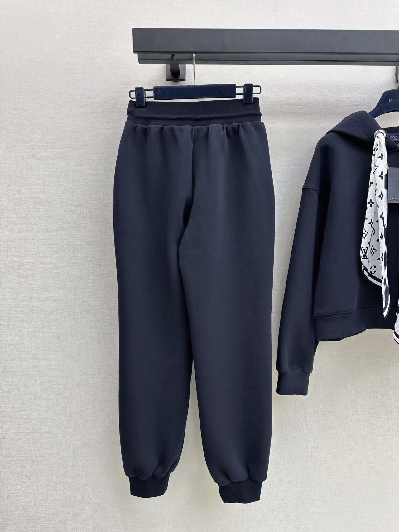 LVパーカーとズボンのツーピースセット【50％割引+送料無料】