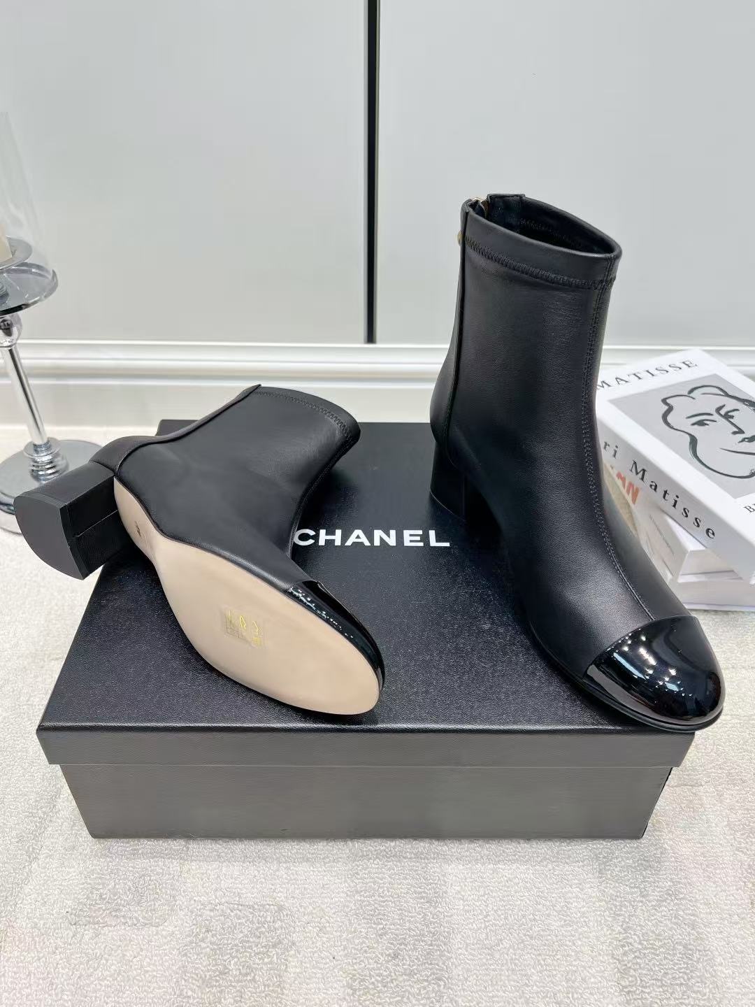 CHANE1 高品質シンプルレザーアンクルブーツ【50%割引+送料無料】