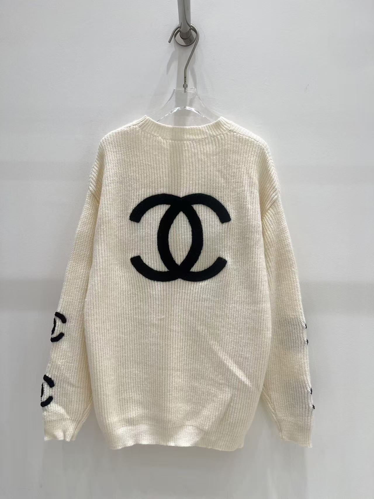 CHANEL ダブルCロゴ刺繍入りウールセーター【50％割引+送料無料】