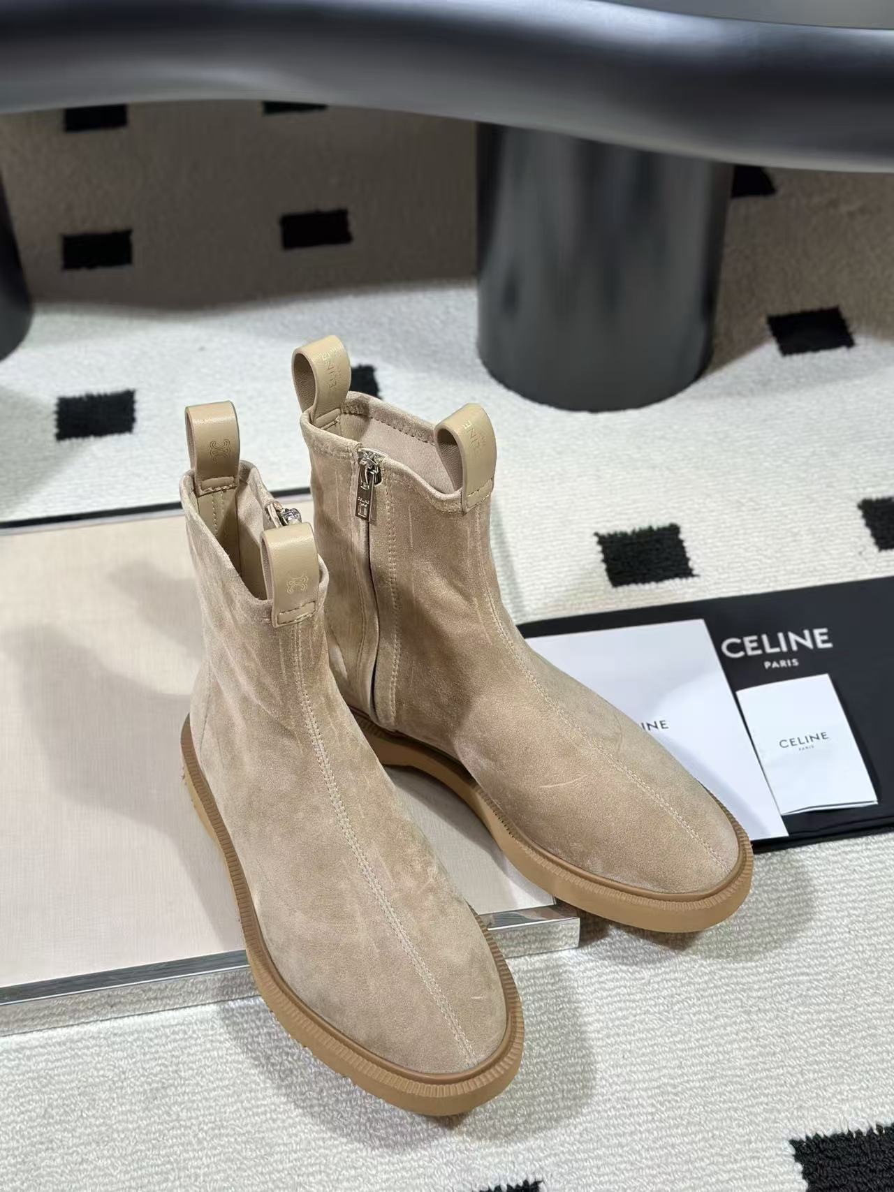 CELINE 高品質スエードショートブーツ【50％割引+送料無料】