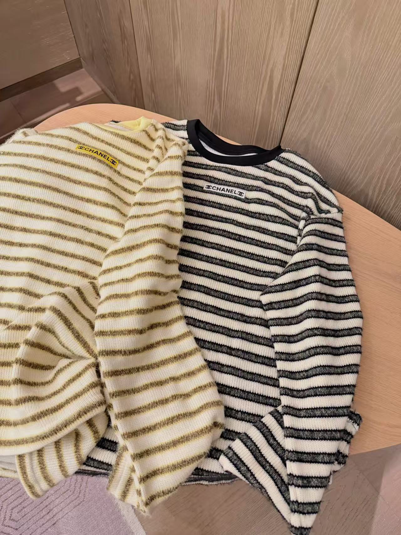 CHANEL ダブルCロゴ ストライプ柄 ウールセーター【50％割引+送料無料】