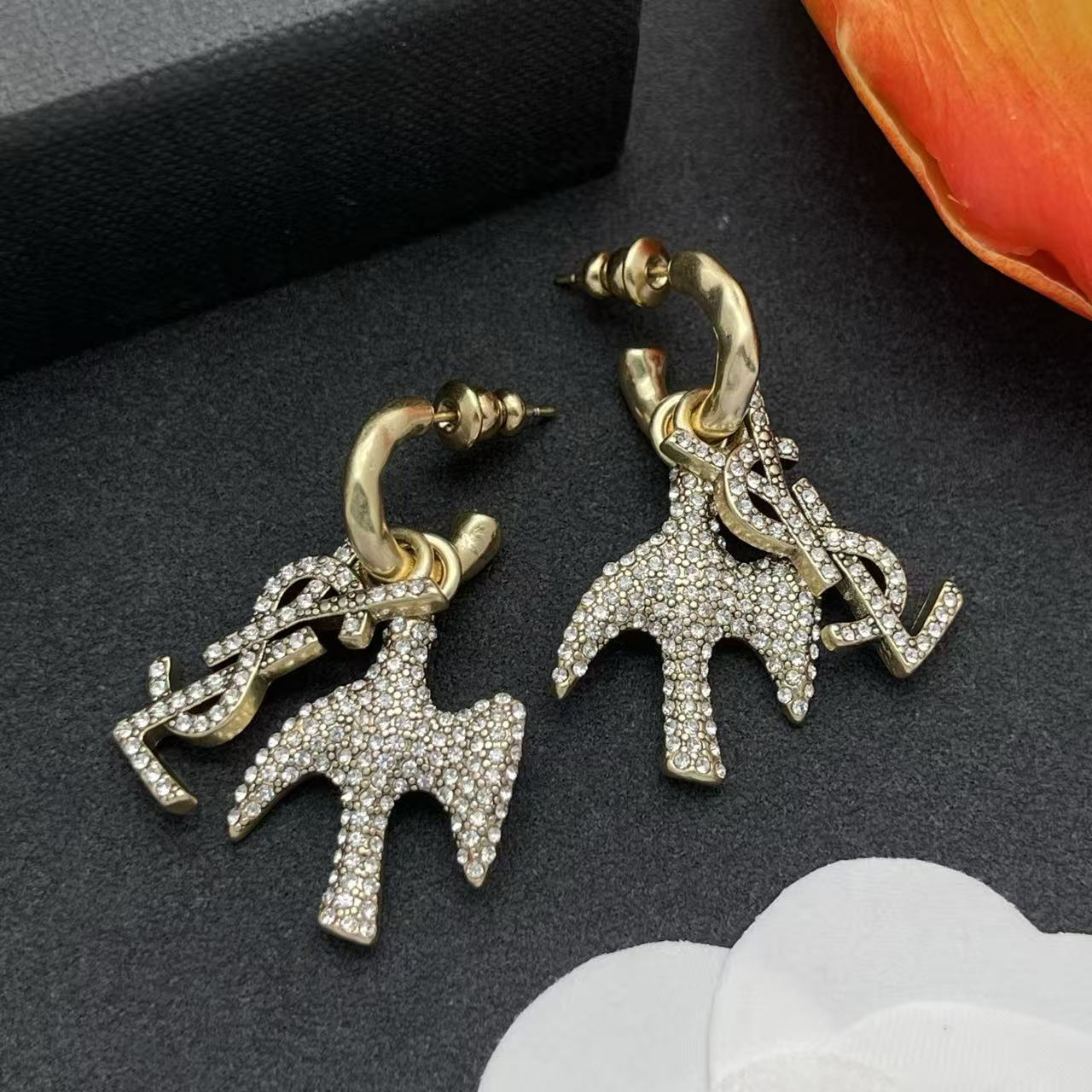 YSL ダイヤモンド・フープピアス【50％割引+送料無料】