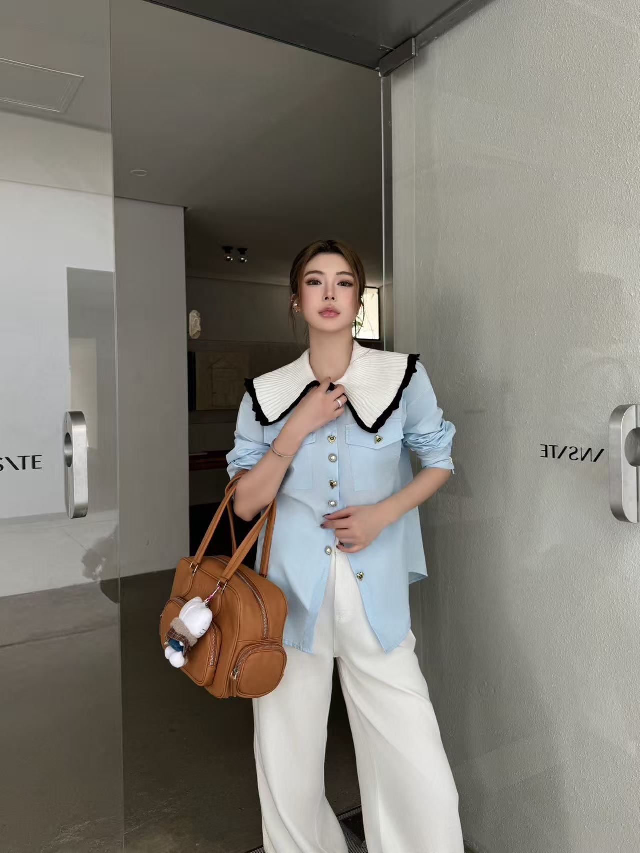 CHANEL パールボタン・ラッフルブラウス【50％割引+送料無料】