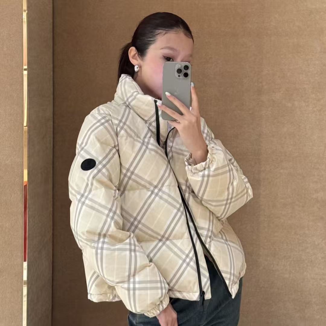 MONCLER チェック柄フード付きダウンジャケット【50％割引+送料無料】