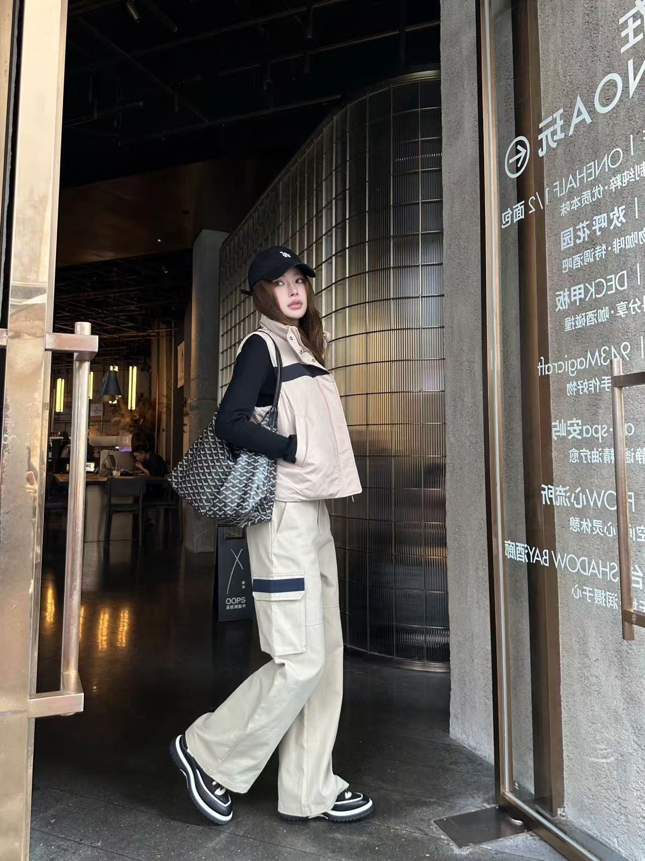 YSL シンプルなダウンベスト【50％割引+送料無料】
