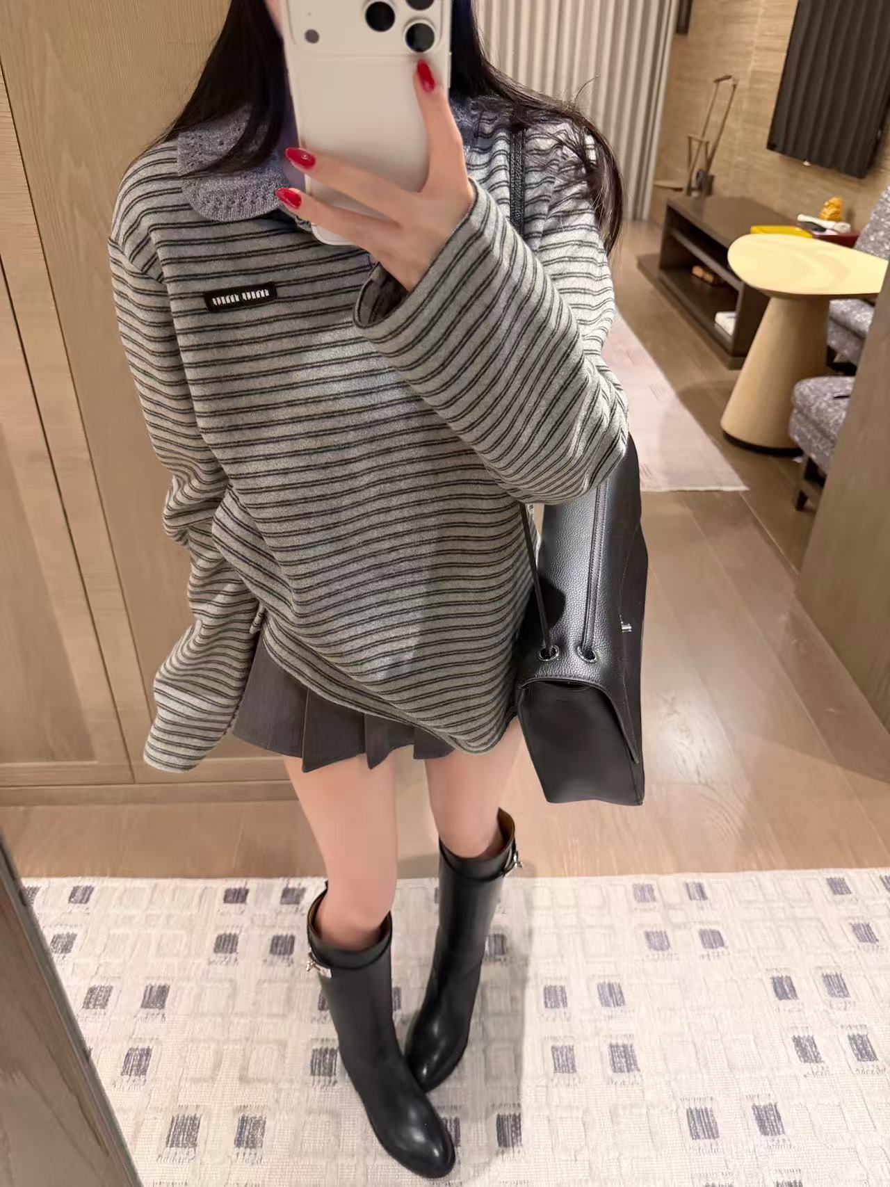 M1UM1U ボーダー襟付きTシャツ【50％割引+送料無料】