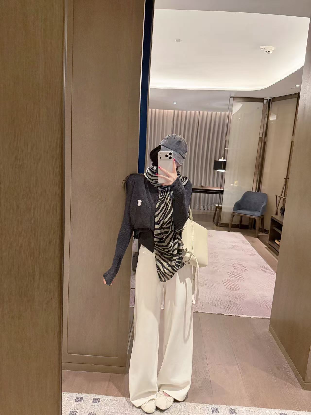 CHANEL ダブルCロゴ ウールセーター【50％割引+送料無料】