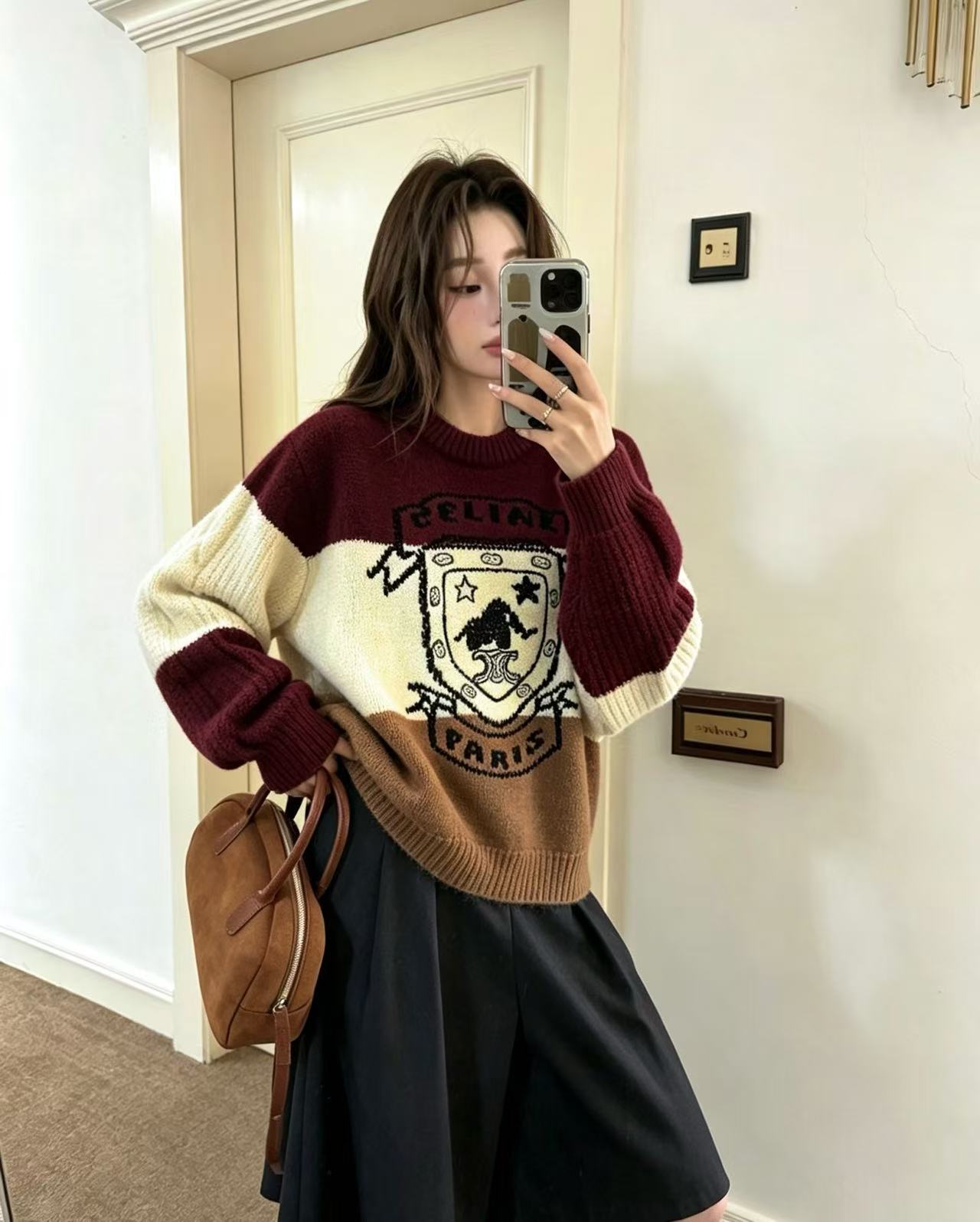 CEL1NE 刺繍入りカラーブロックセーター【50％割引+送料無料】