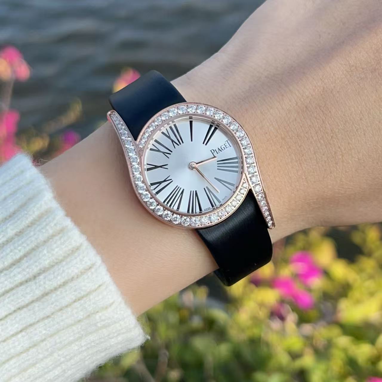 P1AGET ダイヤモンドレザーストラップ レディース腕時計【50％割引+送料無料】