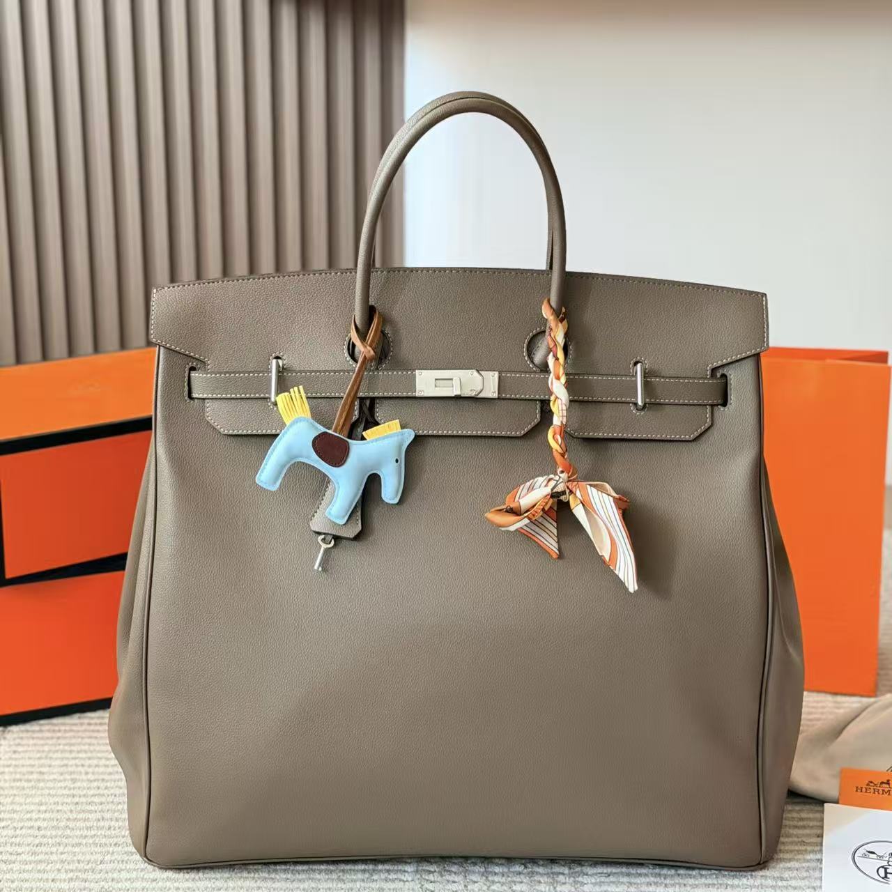 HERME5 Birkin牛革のハンドバッグ【50％割引+送料無料】