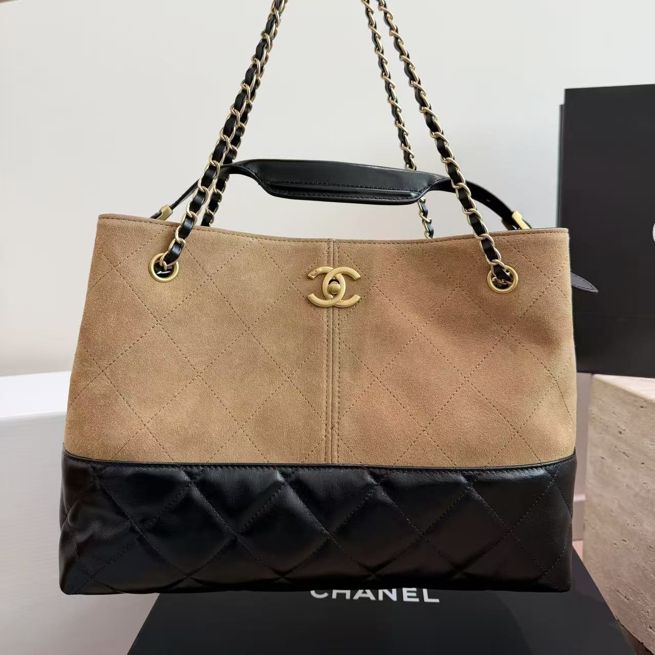 CHANEL ディアスキン チェーンバッグ【50％割引+送料無料】