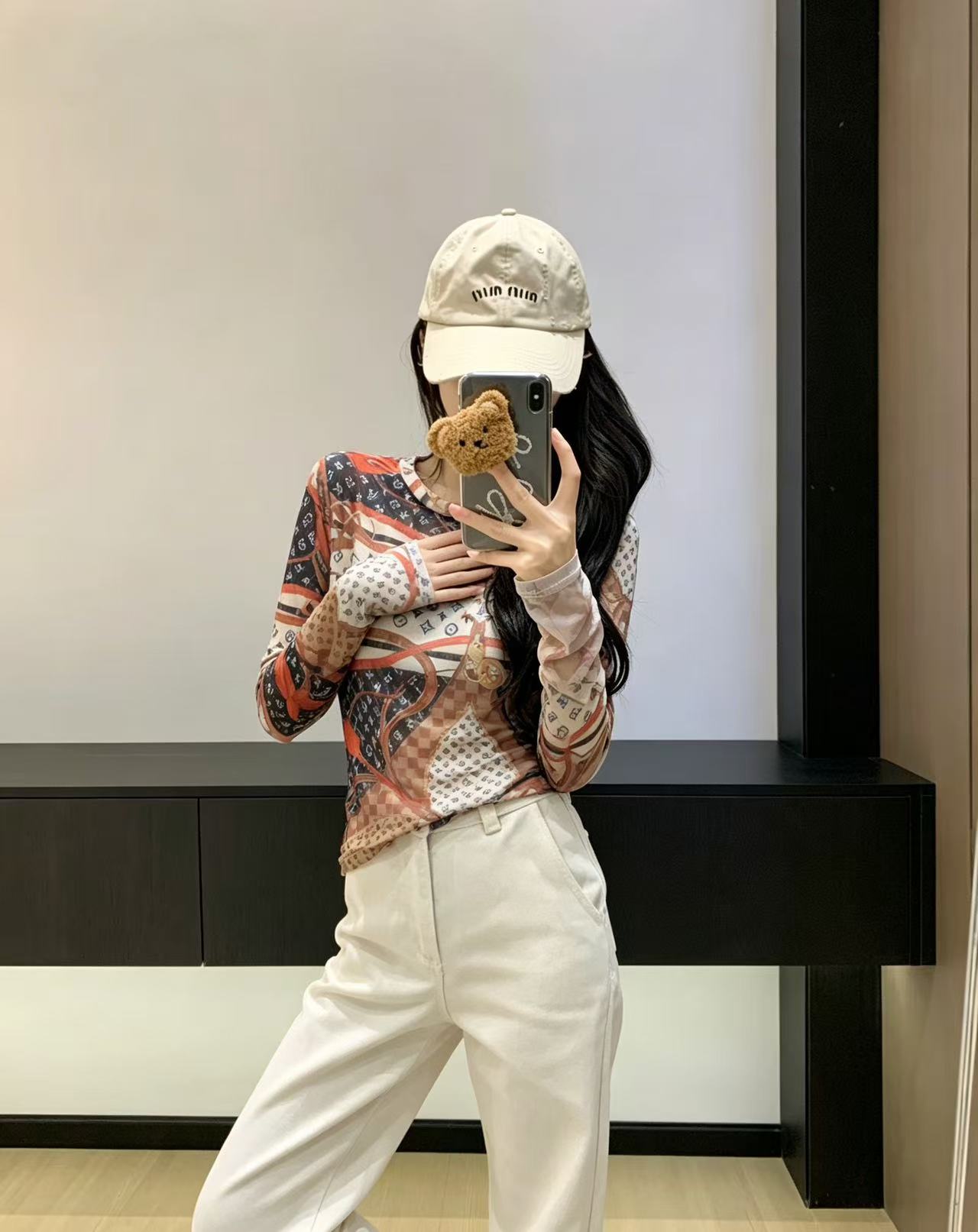 LVプリント長袖Tシャツ【50％割引+送料無料】